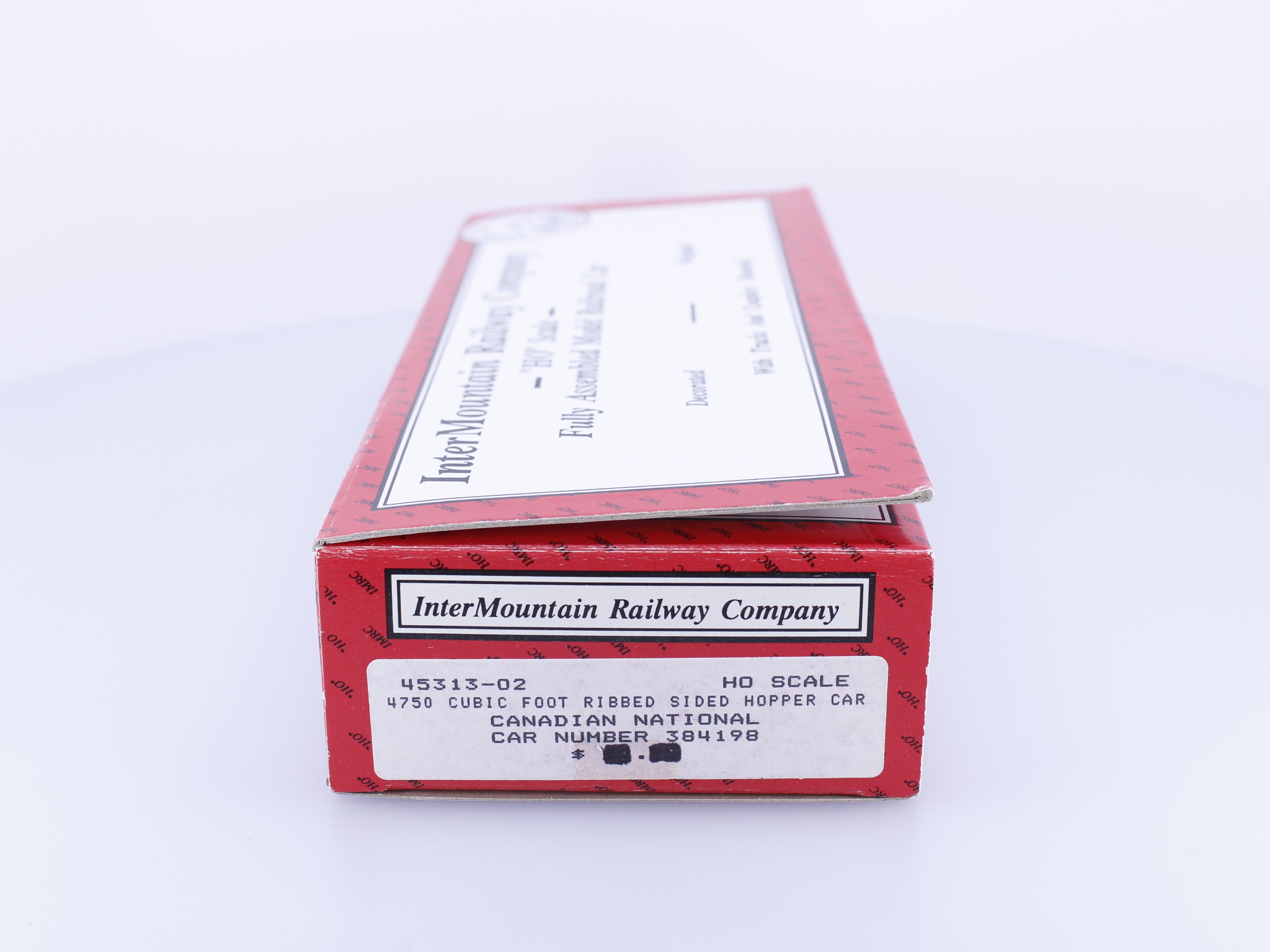 InterMountain 45313-02 HO 4750 cu.ft Ribbed Sided 3 Bay Hopper Canadian National (CN) 384198 (#2)