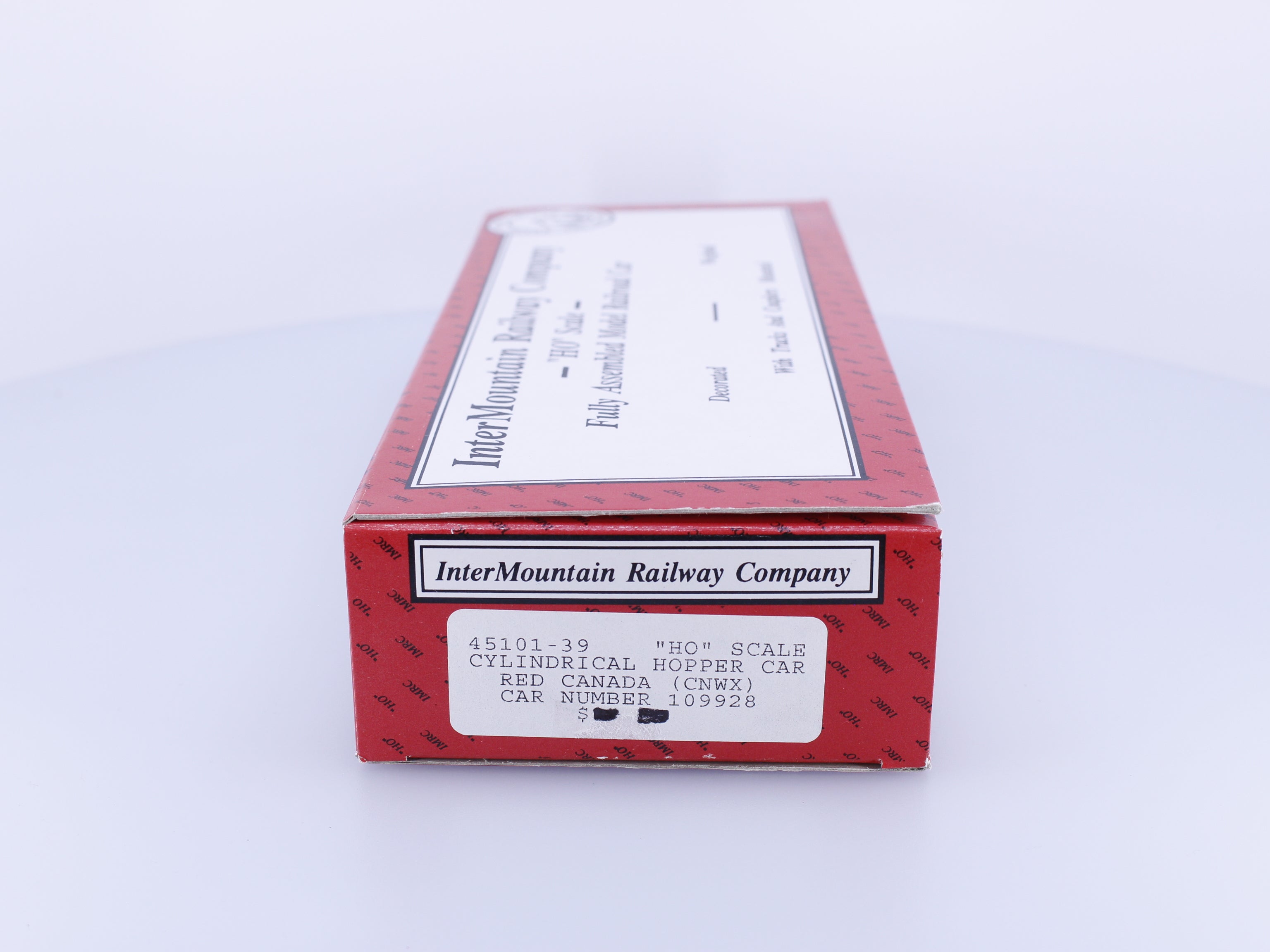 InterMountain 45101-39 HO Cylindrical Covered Hopper Canadian Wheat Board (CNWX) 109928