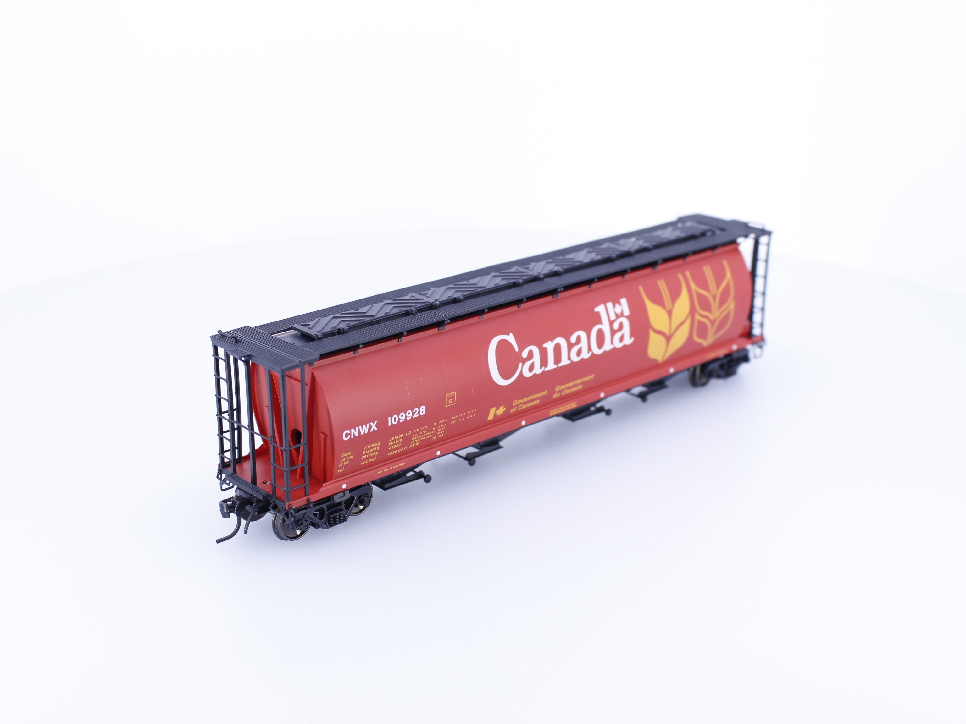 InterMountain 45101-39 HO Cylindrical Covered Hopper Canadian Wheat Board (CNWX) 109928
