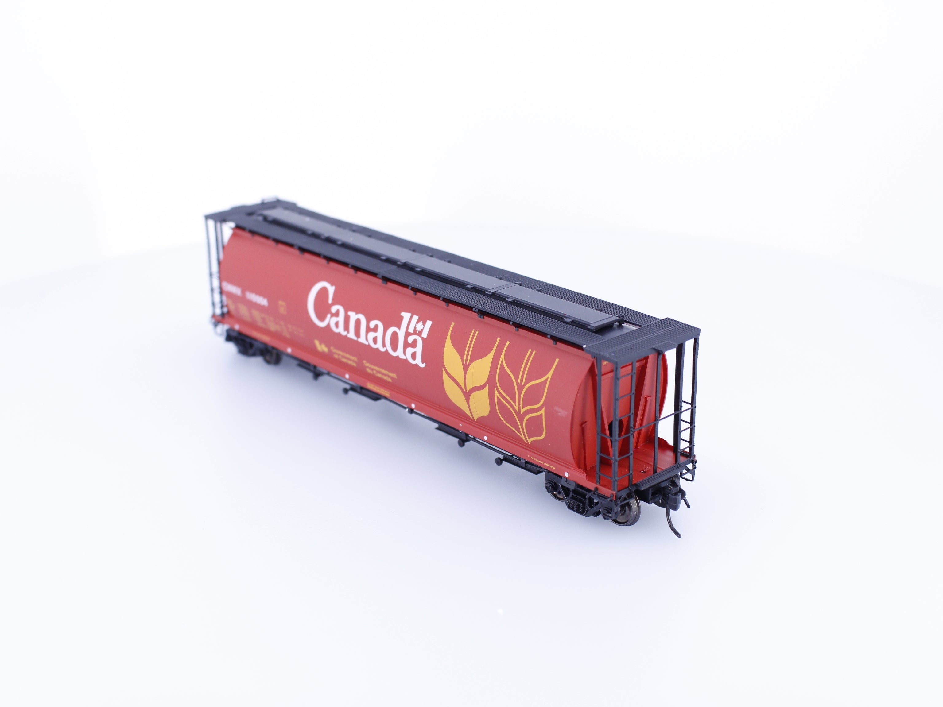 InterMountain 45101-40 HO Cylindrical Covered Hopper Canadian Wheat Board (CNWX) 110004