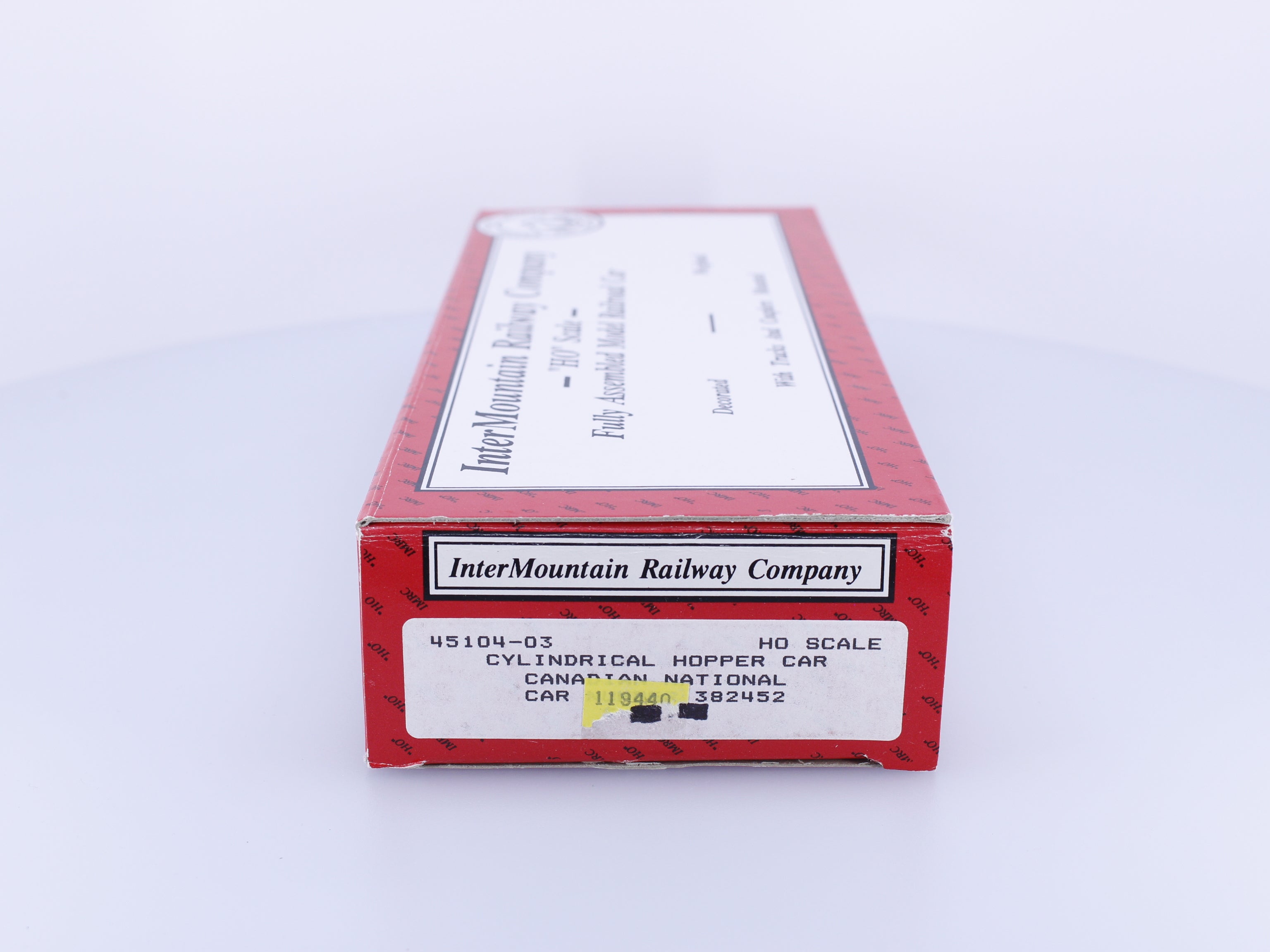 InterMountain 45104-03 HO Cylindrical Covered Hopper Canadian National (CN) 382452