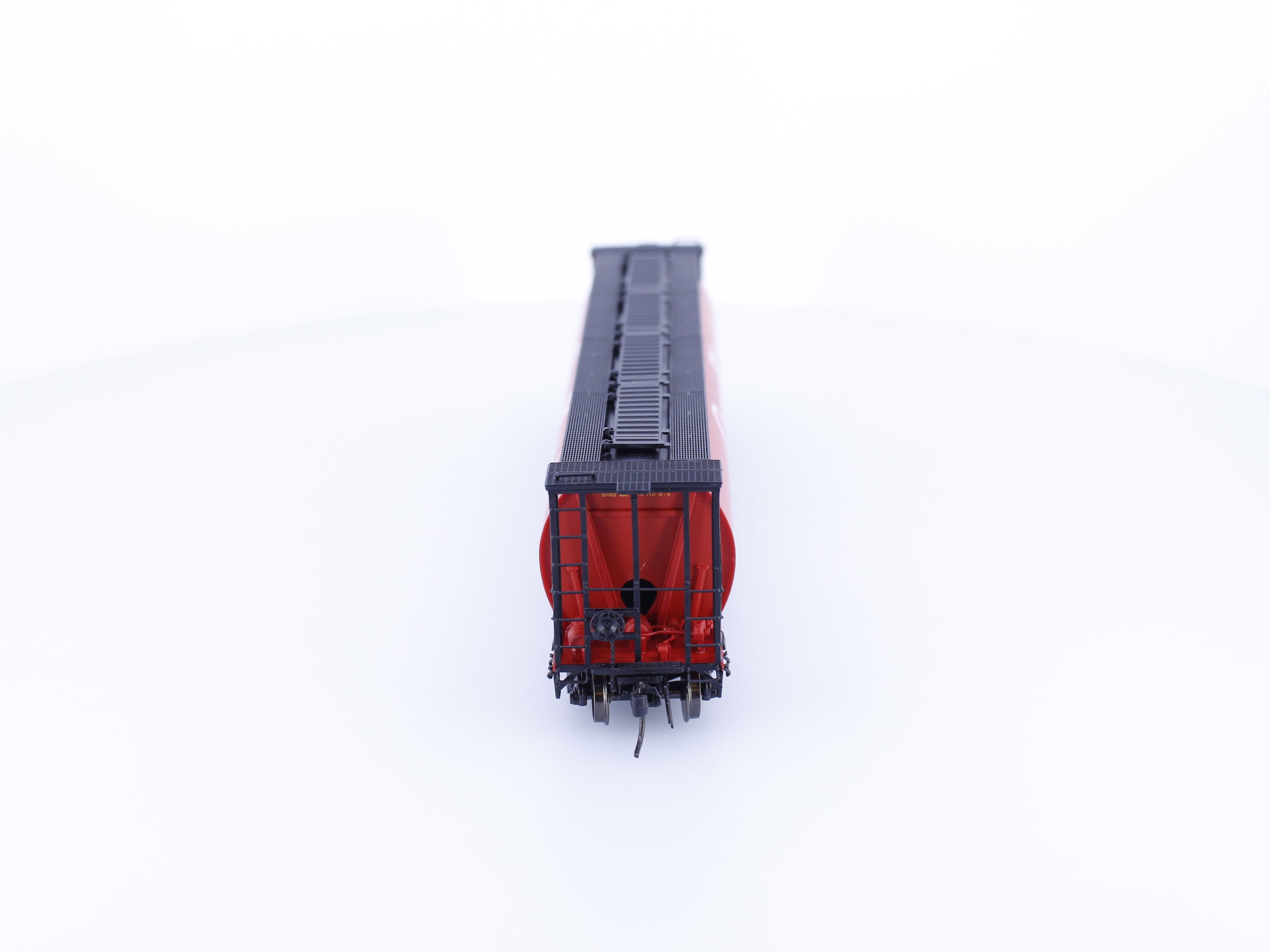 InterMountain 45101-43 HO Cylindrical Covered Hopper Canadian Wheat Board (CNWX) 110229