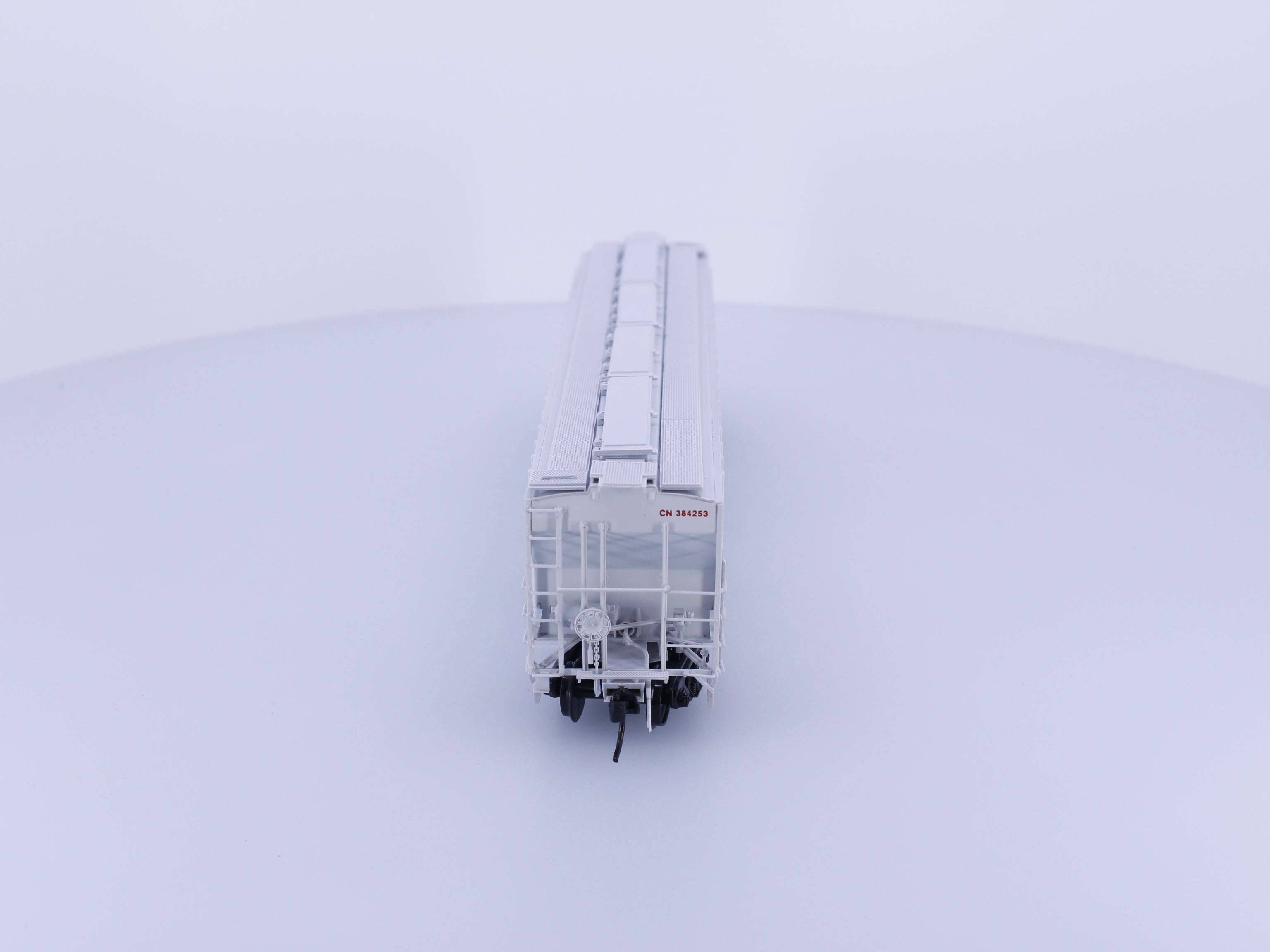 InterMountain 45313-03 HO 4750 cu.ft Ribbed Sided 3 Bay Hopper Canadian National (CN) 384253