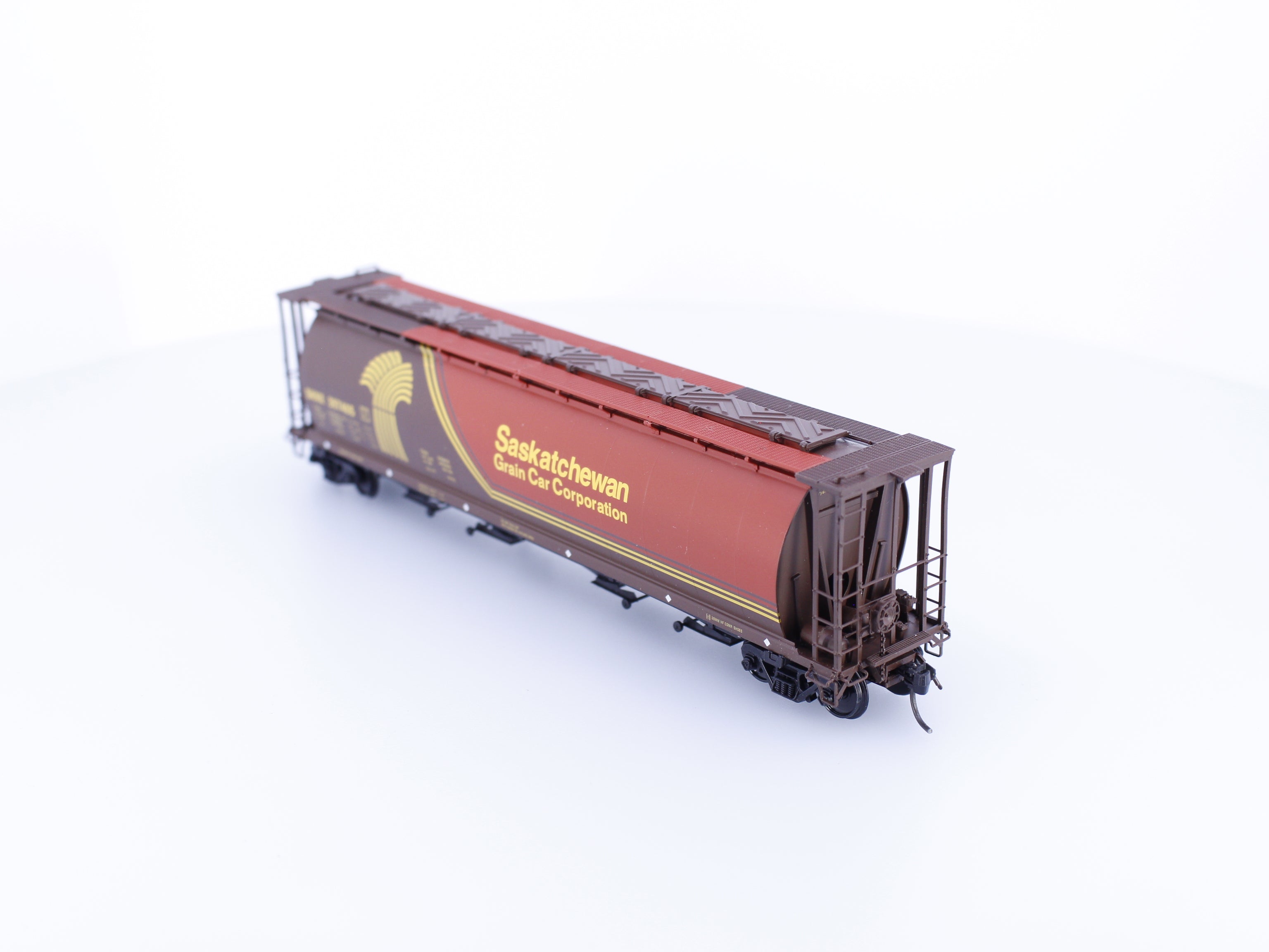 InterMountain 45121-02 HO Cylindrical Grain Hopper Saskatchewan Saskatchewan Railcar Corporation (SKNX) 397405