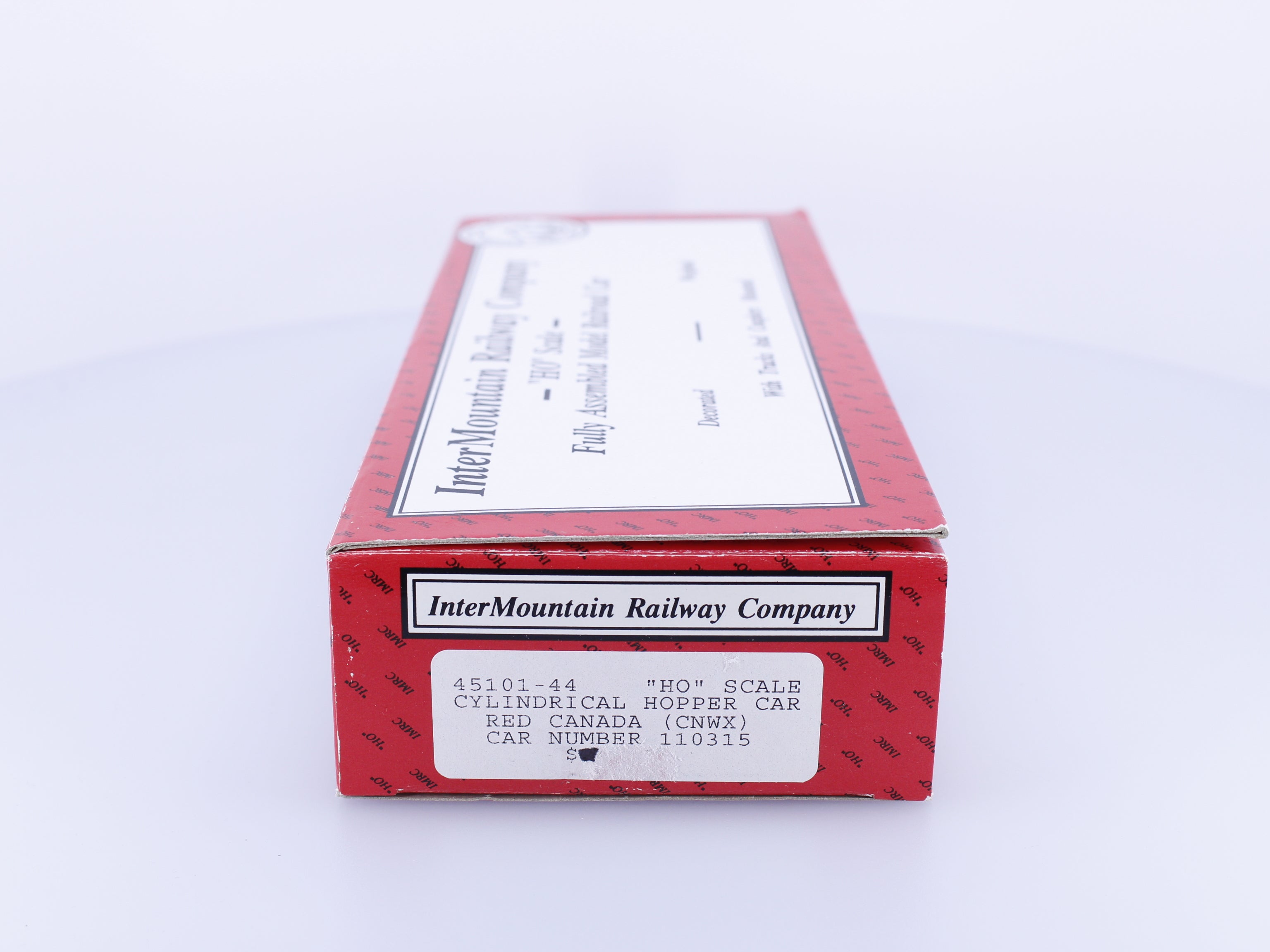 InterMountain 45101-44 HO Cylindrical Covered Hopper Canadian Wheat Board (CNWX) 110315