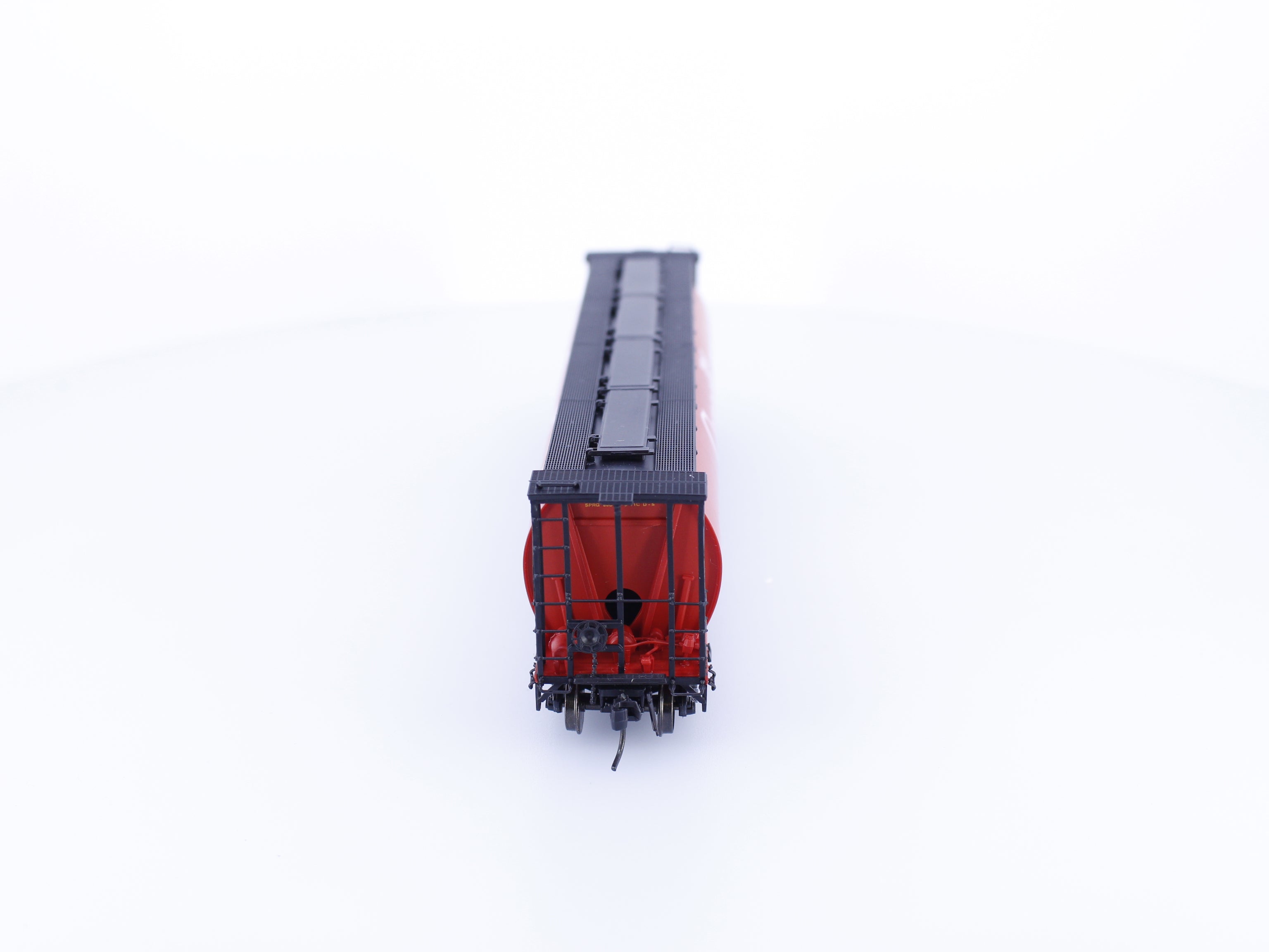 InterMountain 45101-44 HO Cylindrical Covered Hopper Canadian Wheat Board (CNWX) 110315
