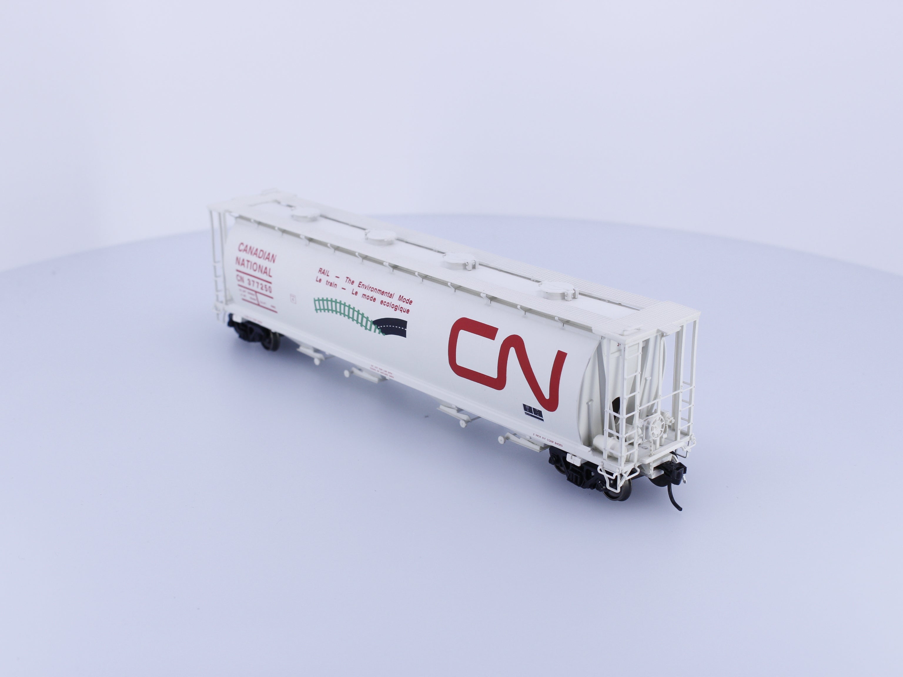 InterMountain 45202-02 HO Cylindrical Covered Hopper Environmental Mode Canadian National (CN) 377250