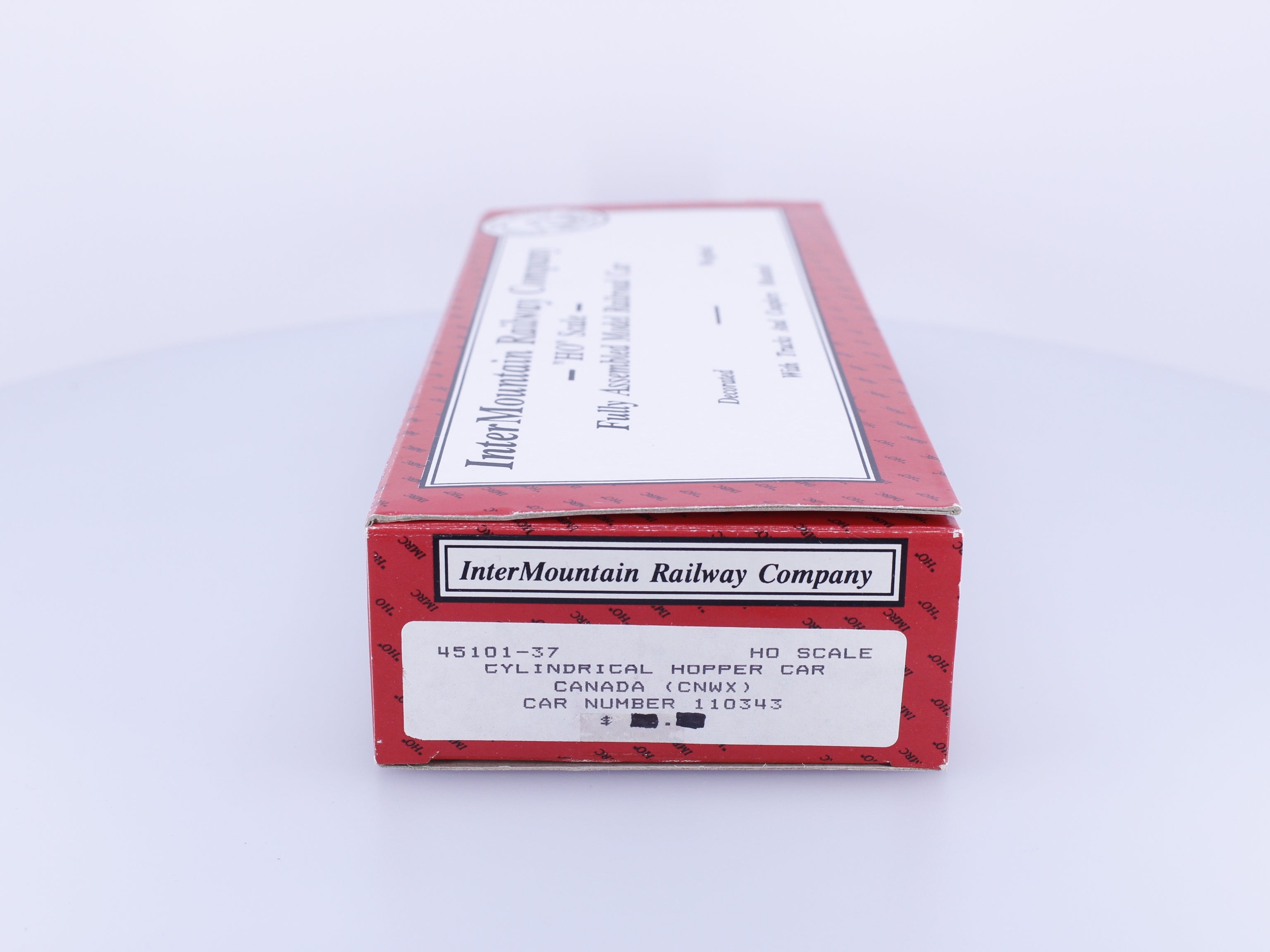 InterMountain 45101-37 HO Cylindrical Covered Hopper Canadian Wheat Board (CNWX) 110343