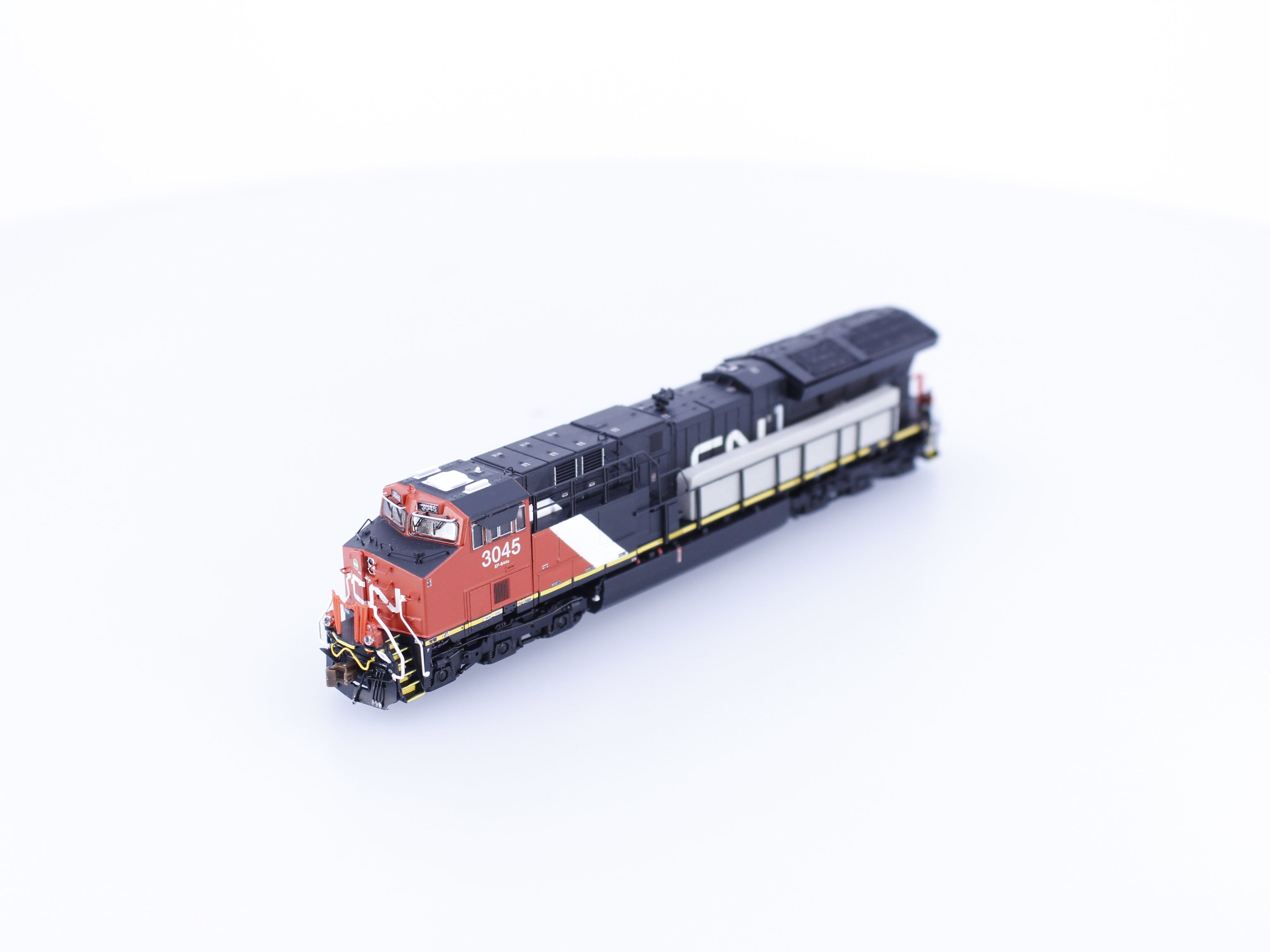 ScaleTrains SXT30620 N GE Tier 4 GEVO ET44AC (2016 Production) Canadian National (CN) 3045 DCC & Sound