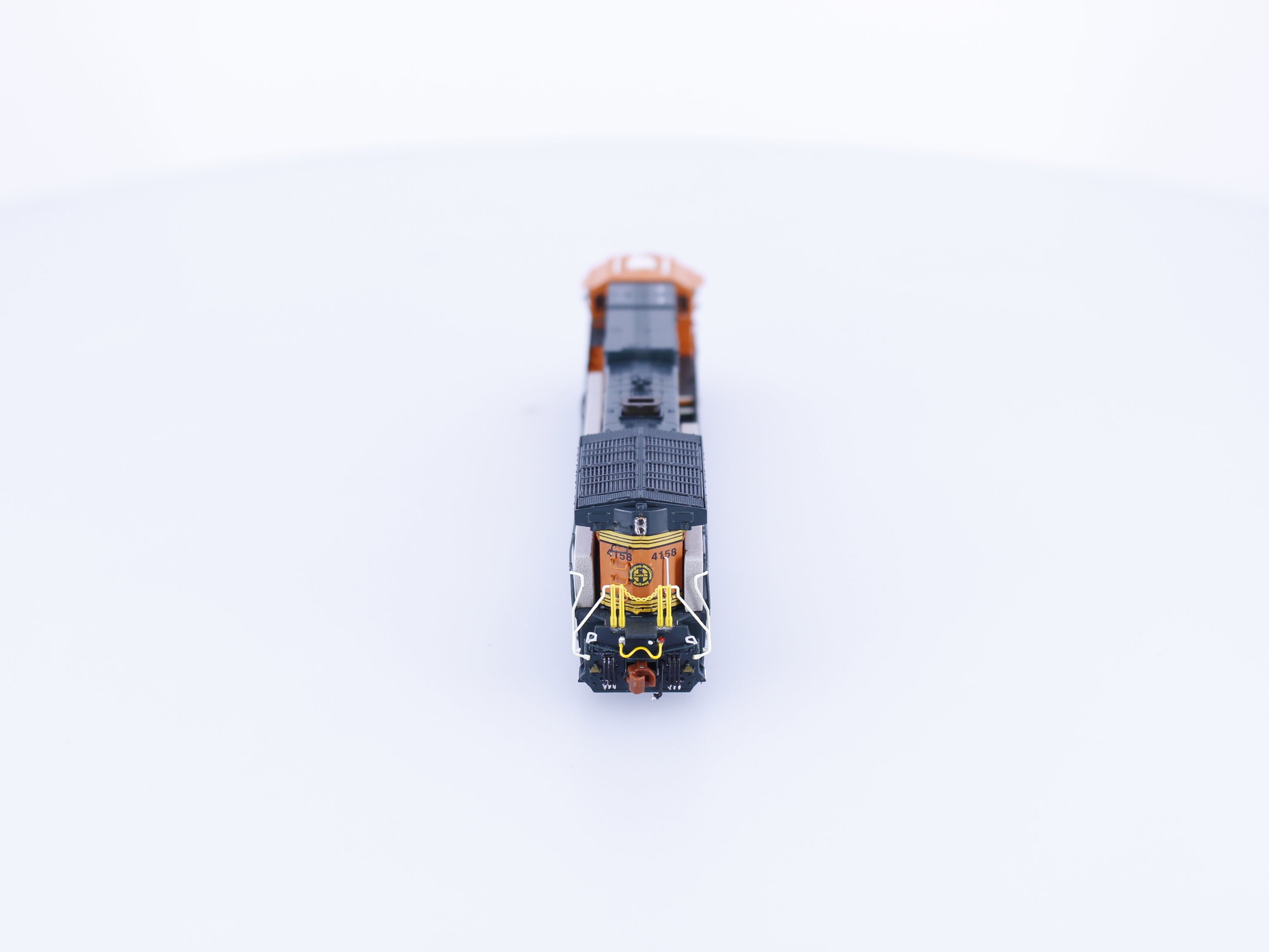 ScaleTrains SXT32548 N GE C44-9W H2 Scheme Burlington Northern Santa Fe (BNSF) 4158 DCC & Sound