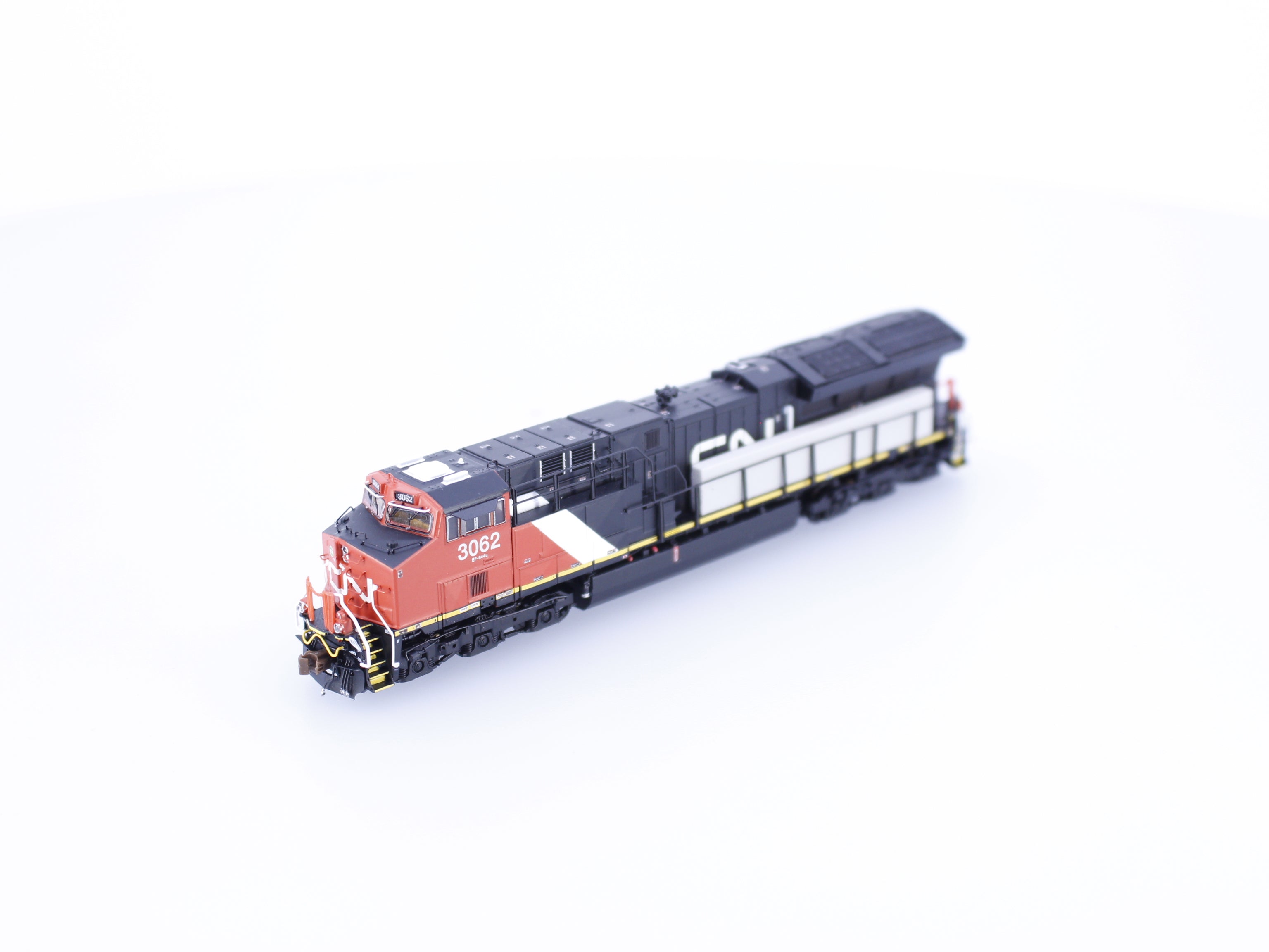 ScaleTrains SXT30622 N GE Tier 4 GEVO ET44AC (2016 Production) Canadian National (CN) 3062 DCC & Sound