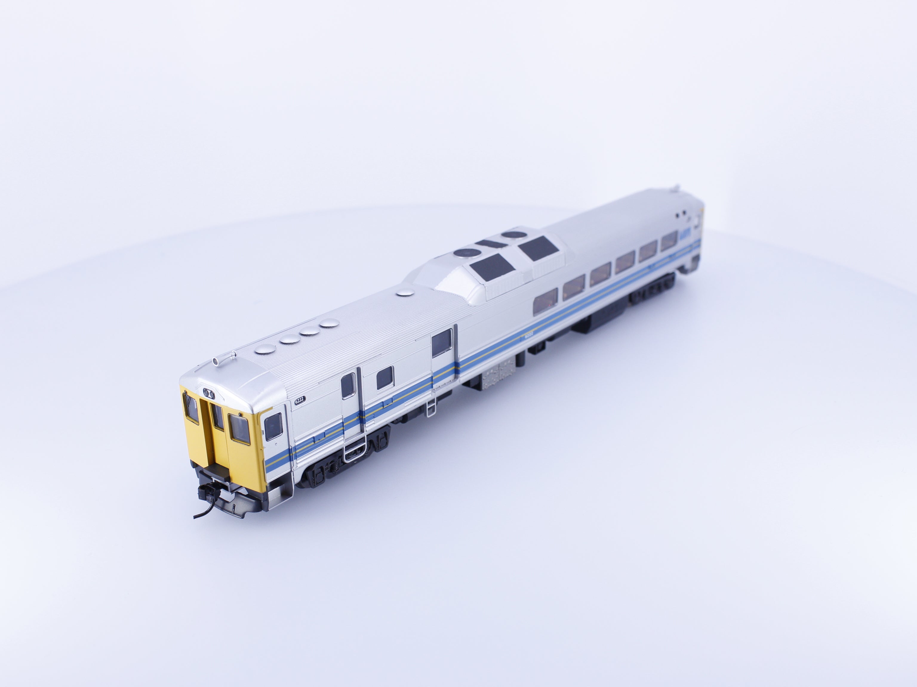 Proto 1000 239735 HO Budd RDC Rail Car Via Rail (VIA) 6222 Analog DC