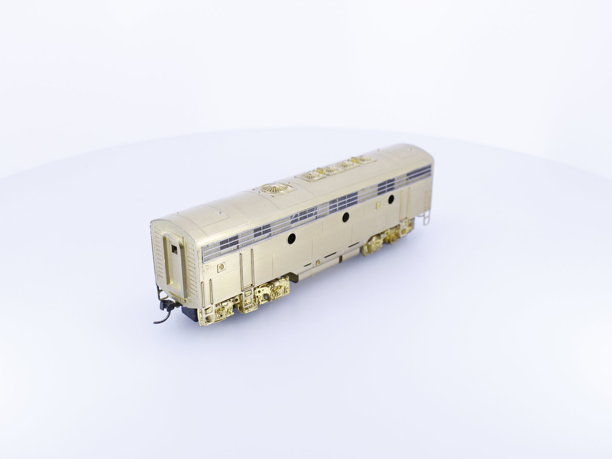 Oriental/Samhongsa HO Brass CPR EMD F7B Phase II. Undecorated  (SS-190)