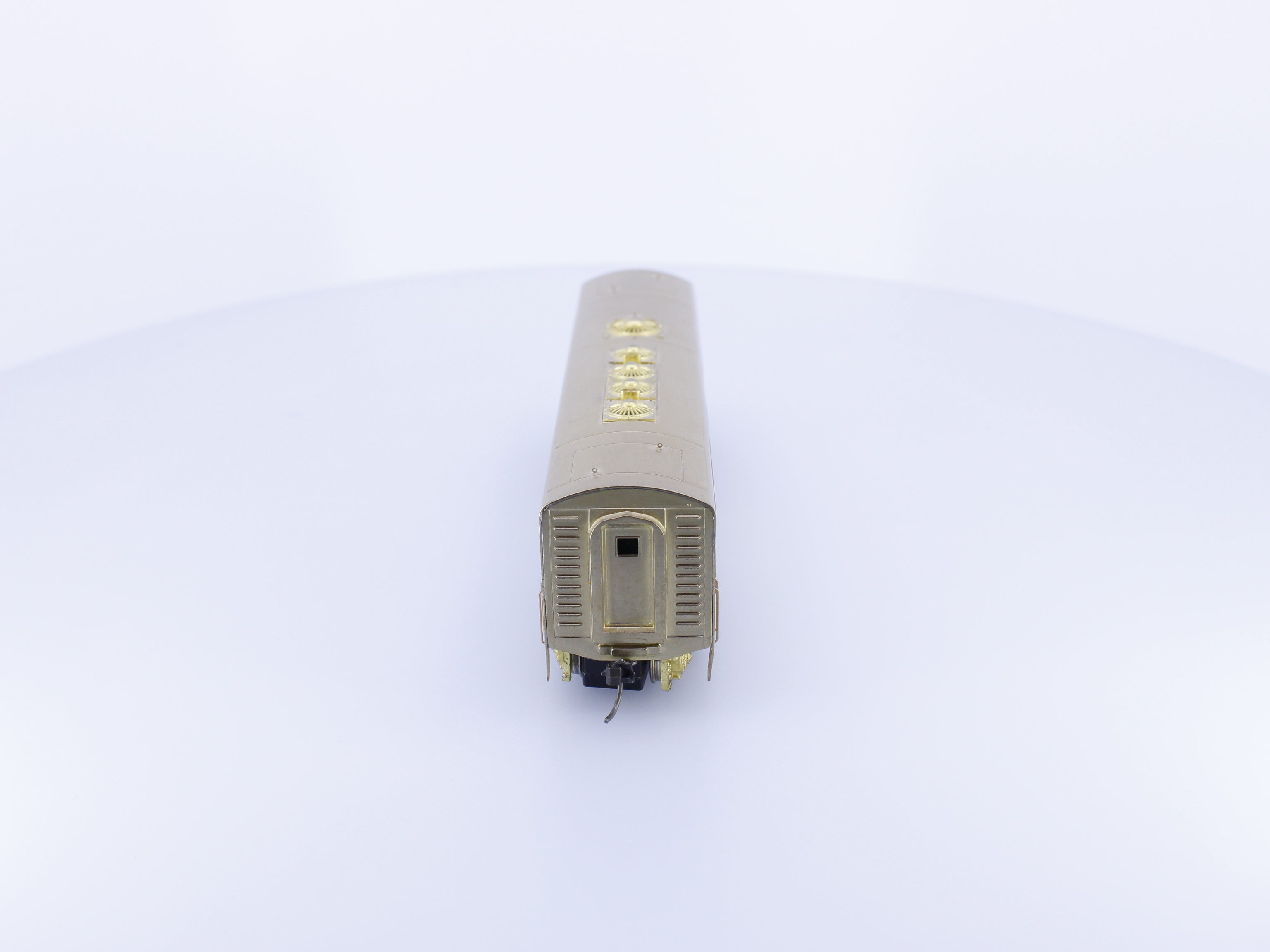 Oriental/Samhongsa HO Brass CPR EMD F7B Phase II. Undecorated  (SS-190)