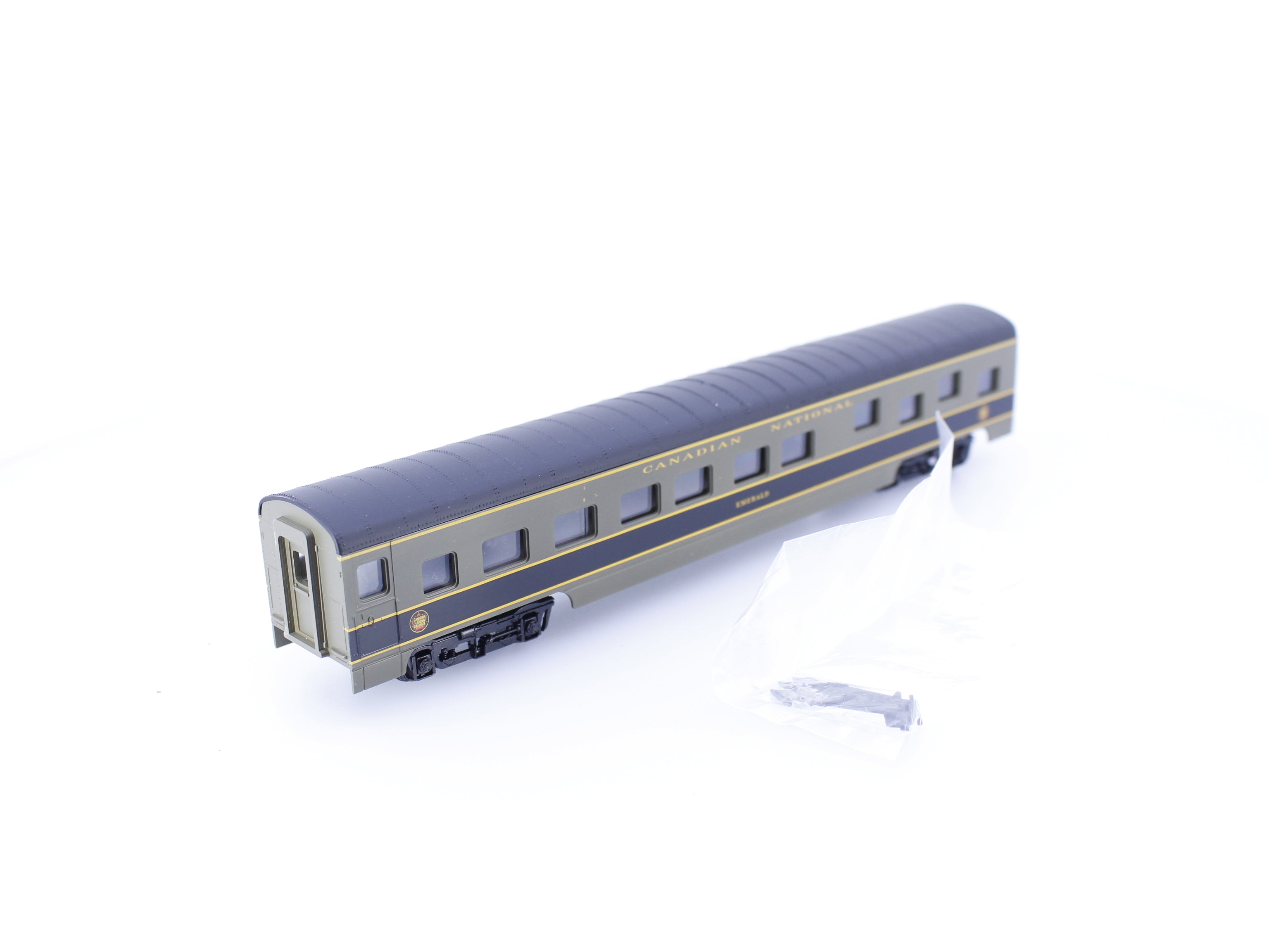 Con Cor 0001-00980K HO 72 FT Passenger Car Sleeper Canadian National (CN) Emerald