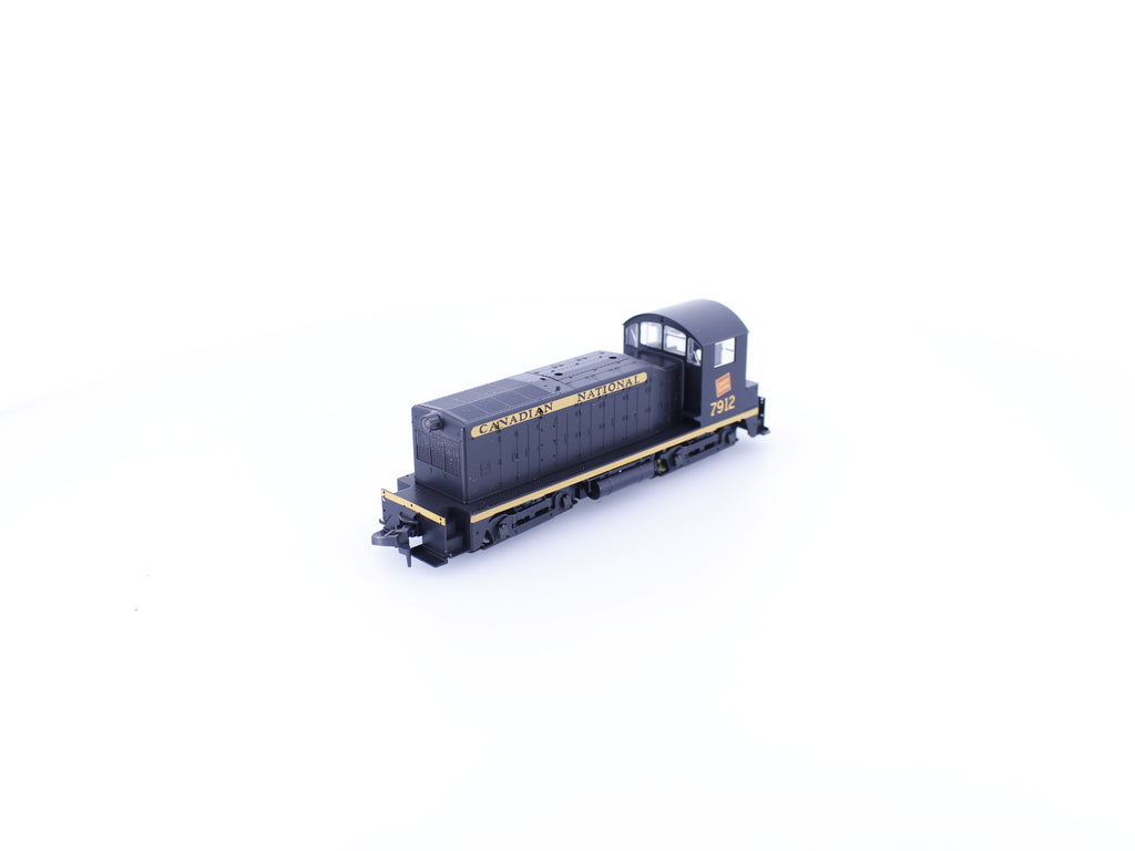 Kato 37-103 HO EMD NW2 Phase 1 Diesel Locomotive Never Run Canadian National (CN) 7912 Analog DC (#1)
