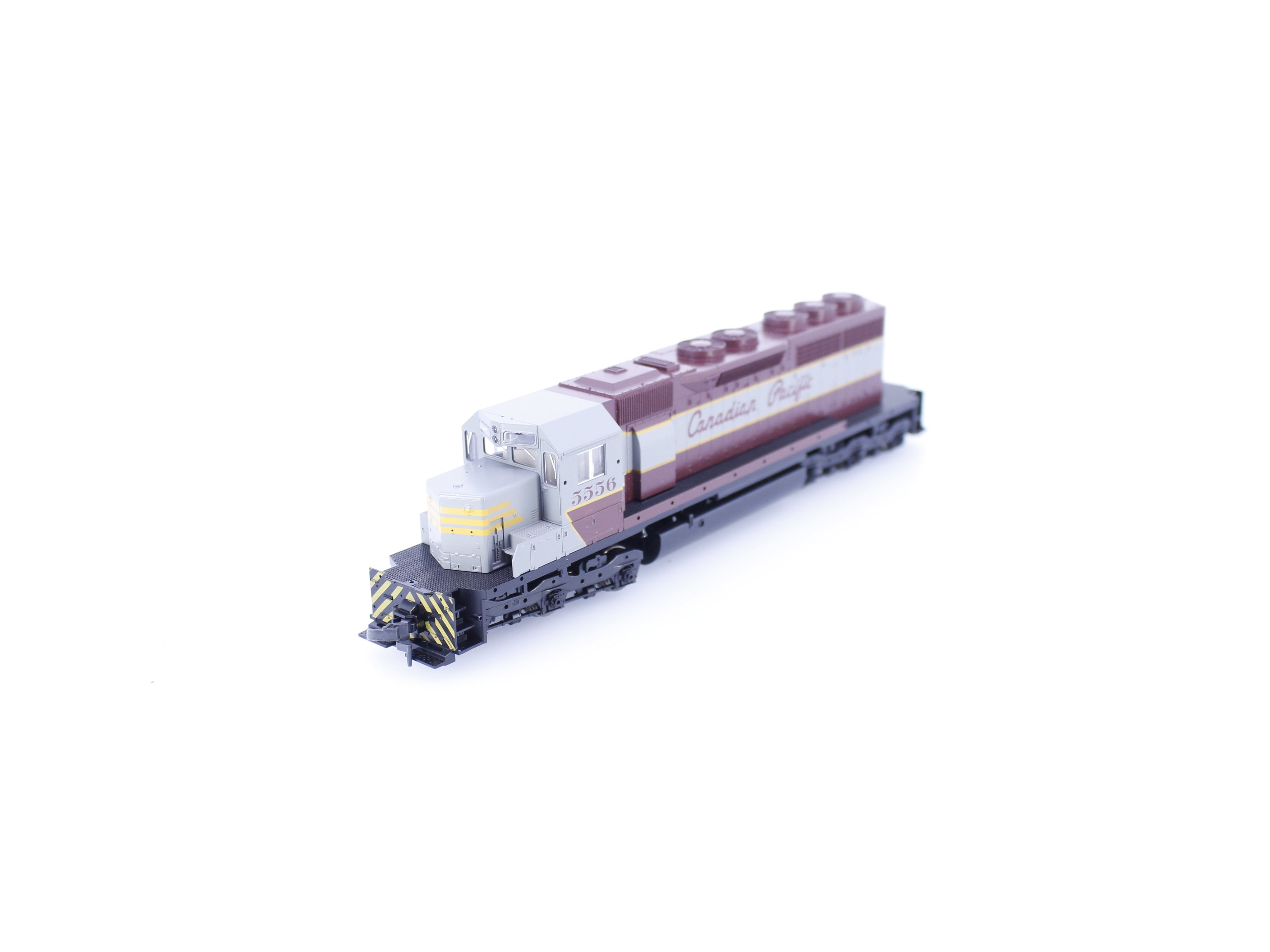 Kato 37-015 HO EMD SD40 Diesel Locomotive Never Run Canadian Pacific (CP) 5556 Analog DC (#2)