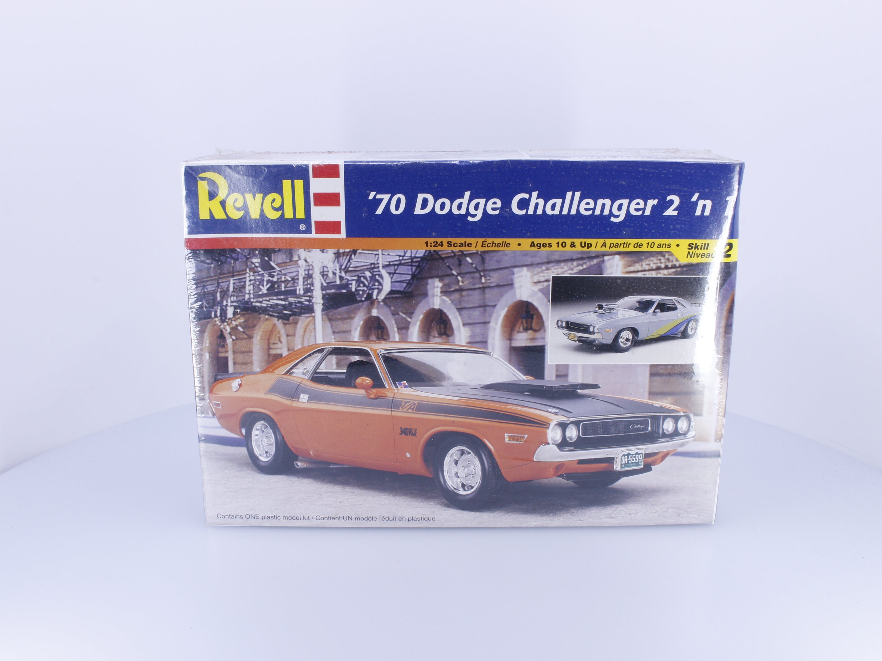 Revell 85-2596 G 1970 Dodge Challenger 2'n 1 Plastic Model Kit 1/25