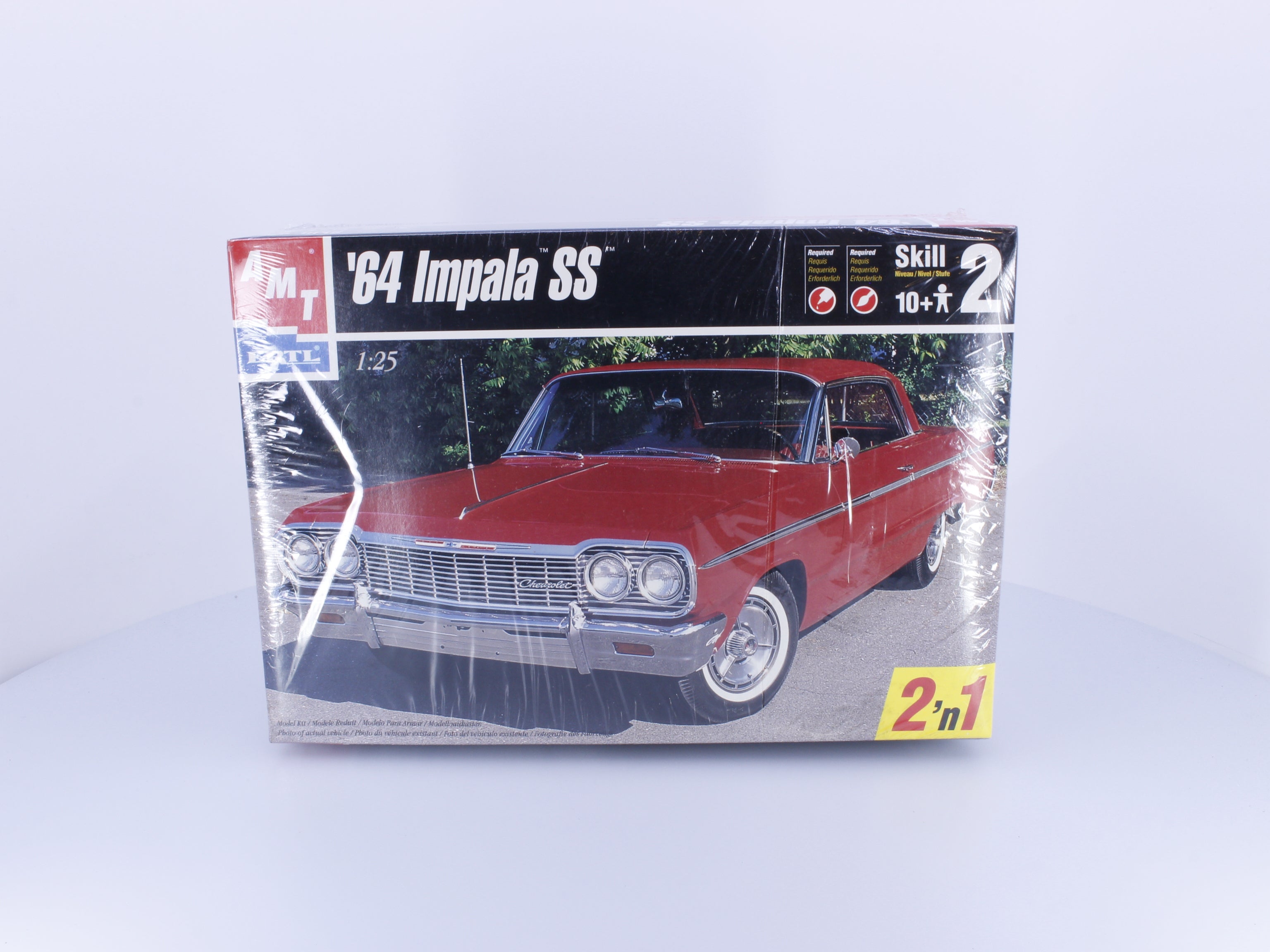 AMT 6564 G 1964 Chevrolet Impala SS Plastic Model Kit 1/25