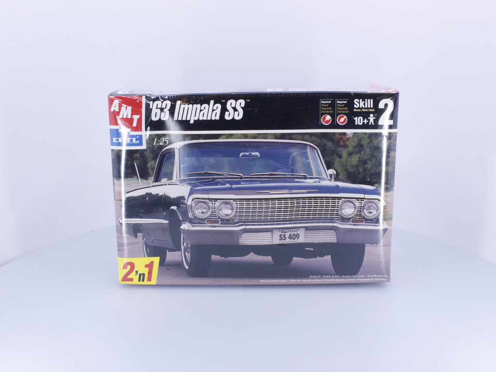 AMT 8321 G 1963 Chevrolet Impala SS Plastic Model Kit 1/25 (#2)