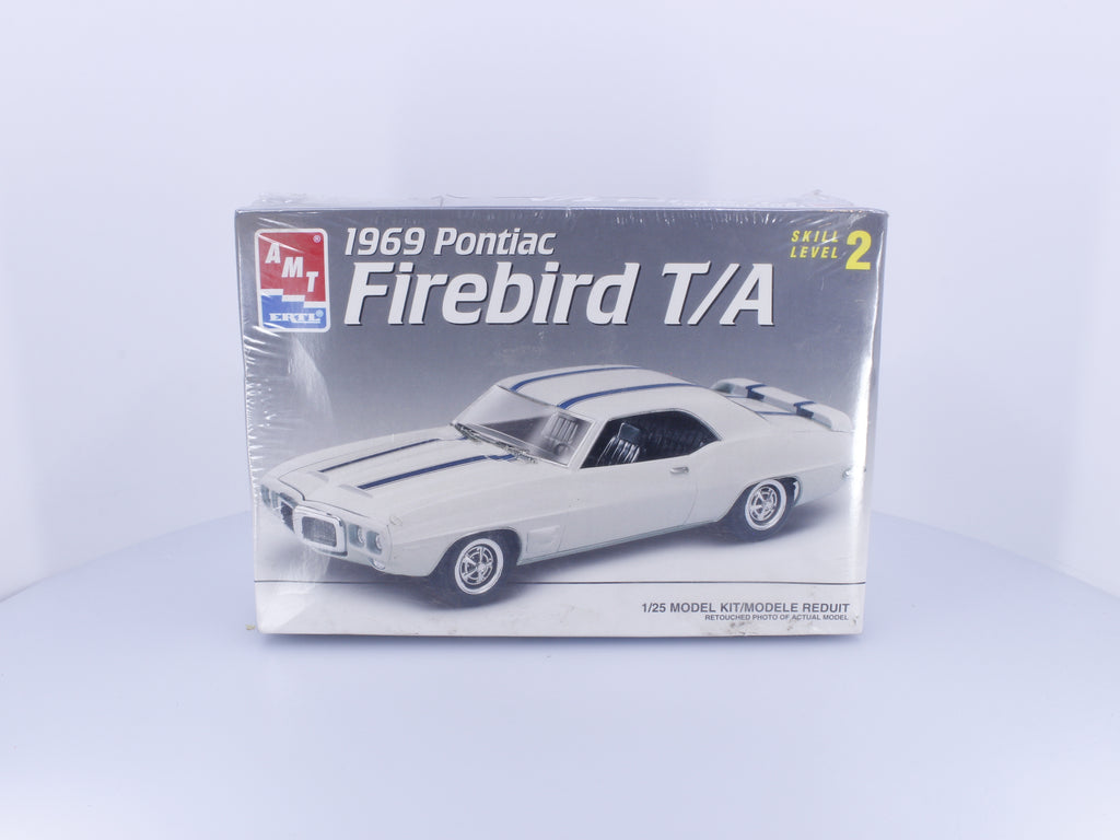 AMT 8583 G 1969 Pontiac Firebird T/A Plastic Model Kit 1/25 (#3)