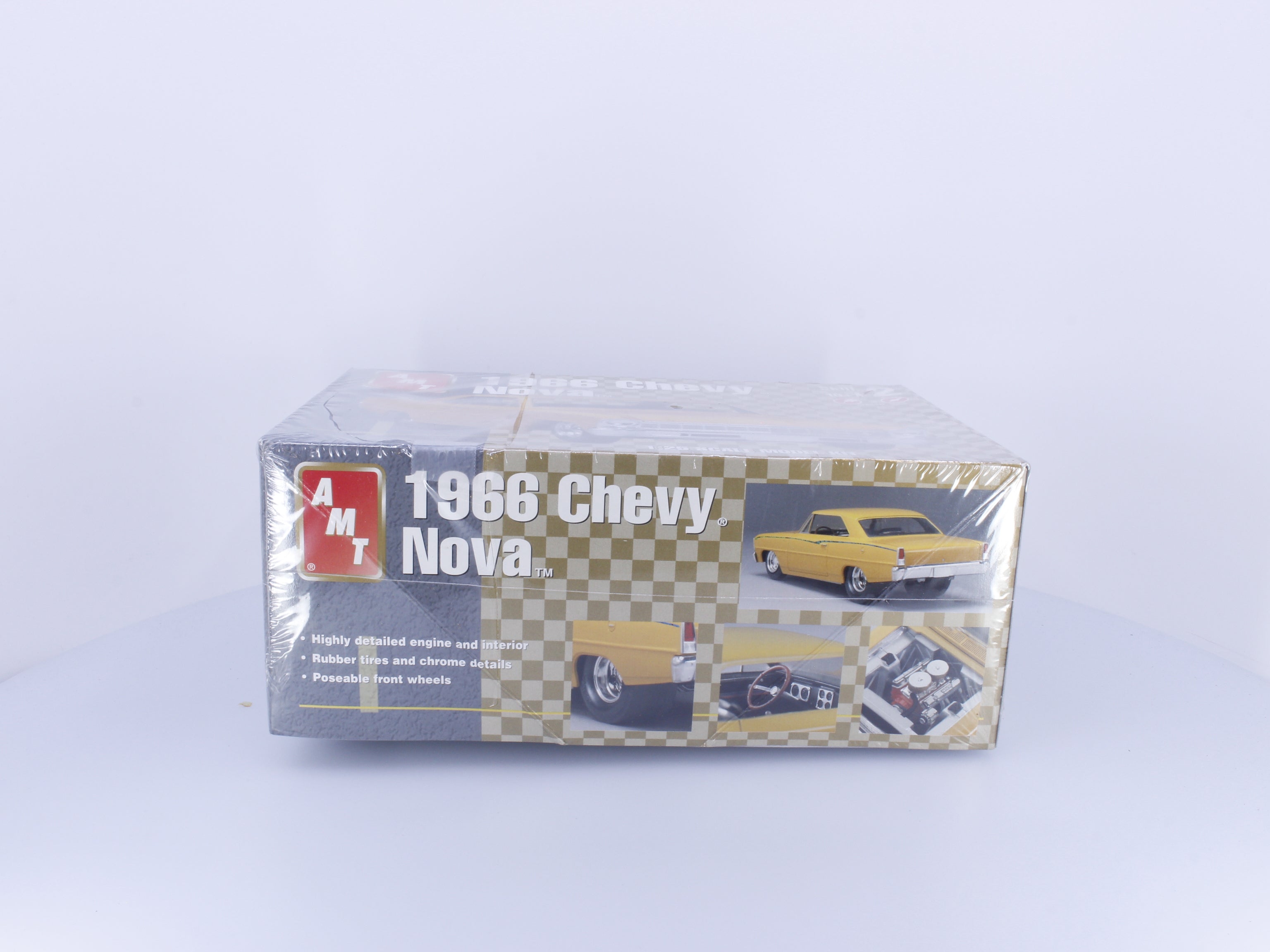 AMT 31633 G 1966 Chevy Nova Plastic Model Kit 1/25