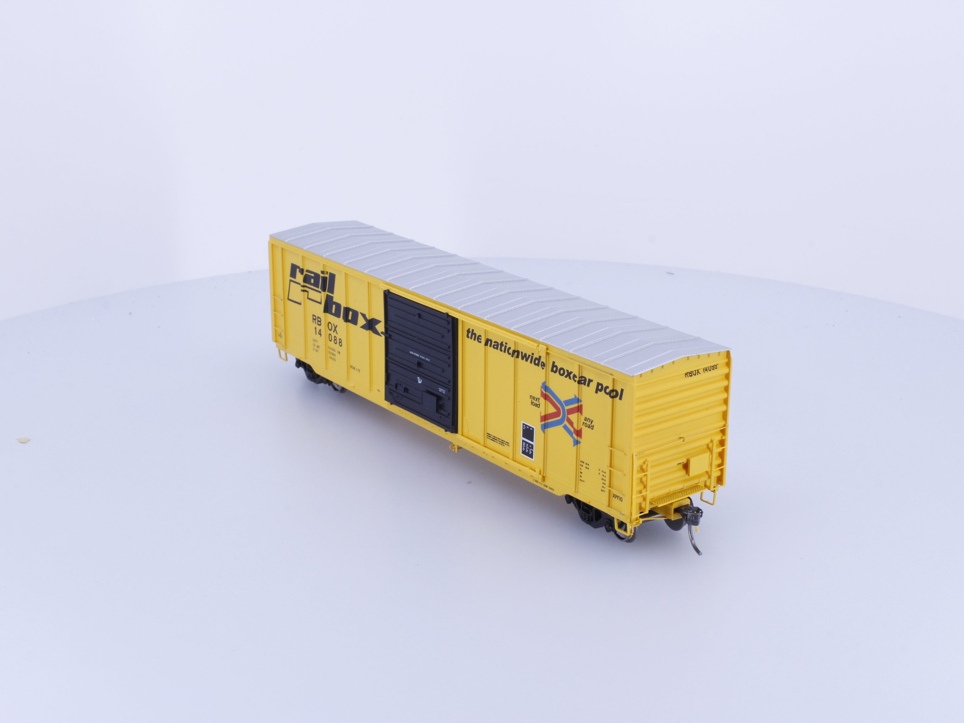 North American Railcar Corporation 11-33002001-05 HO PS 5077 cu.ft 50ft Boxcar Railbox (RBOX) 14088