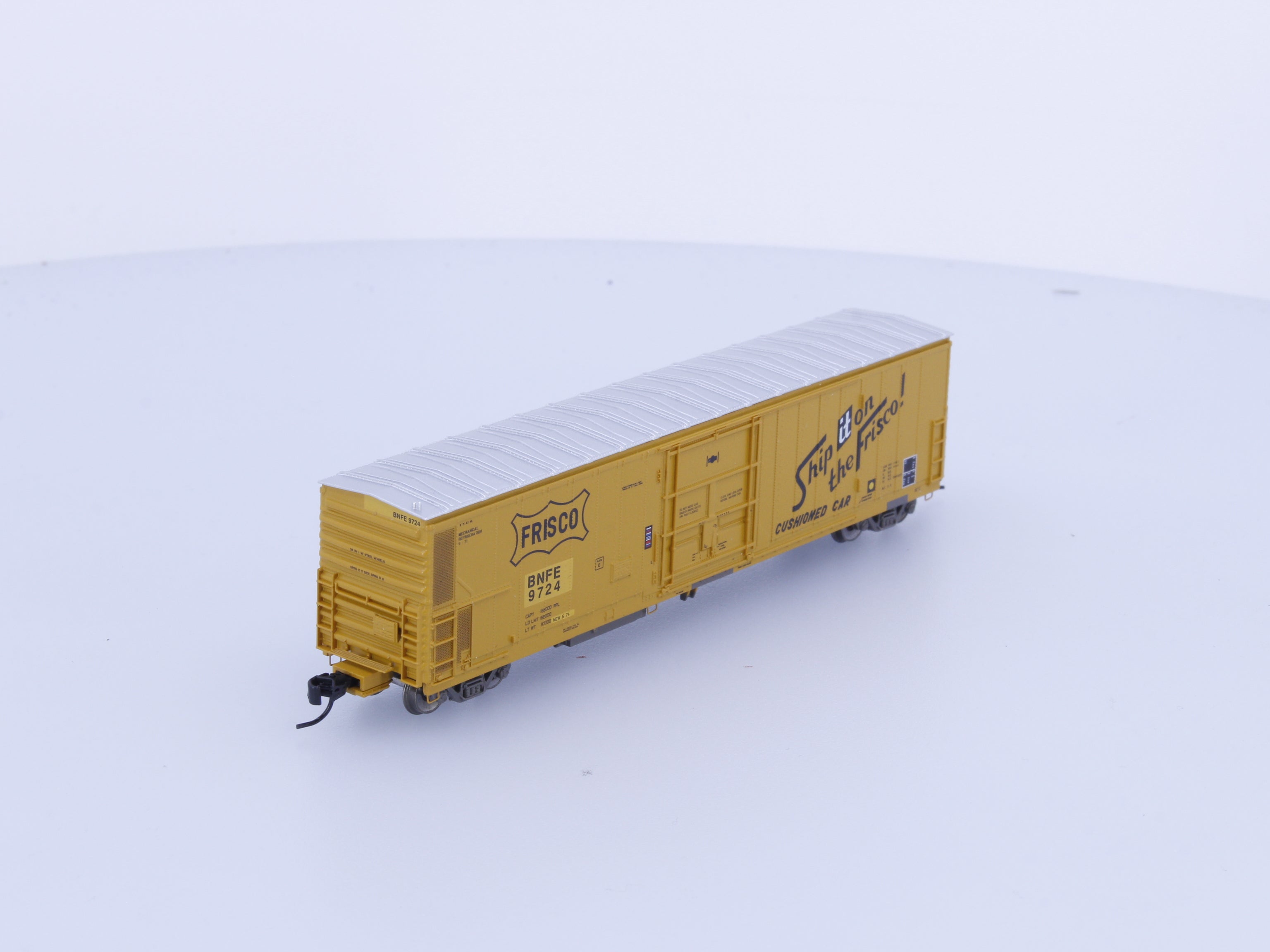 Athearn 24704 N 57' Mechanical Reefer with Sound Burlington Northern (BN) 9724