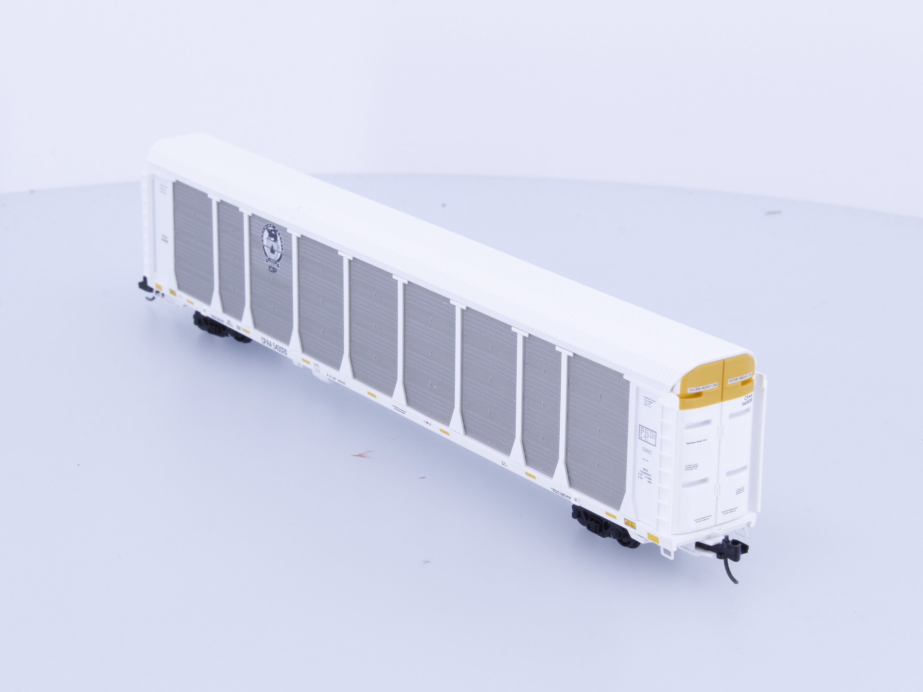 Micro Trains 11100440 N 89' Tri-Level Closed Auto Rack Canadian Pacific (CP) 543028