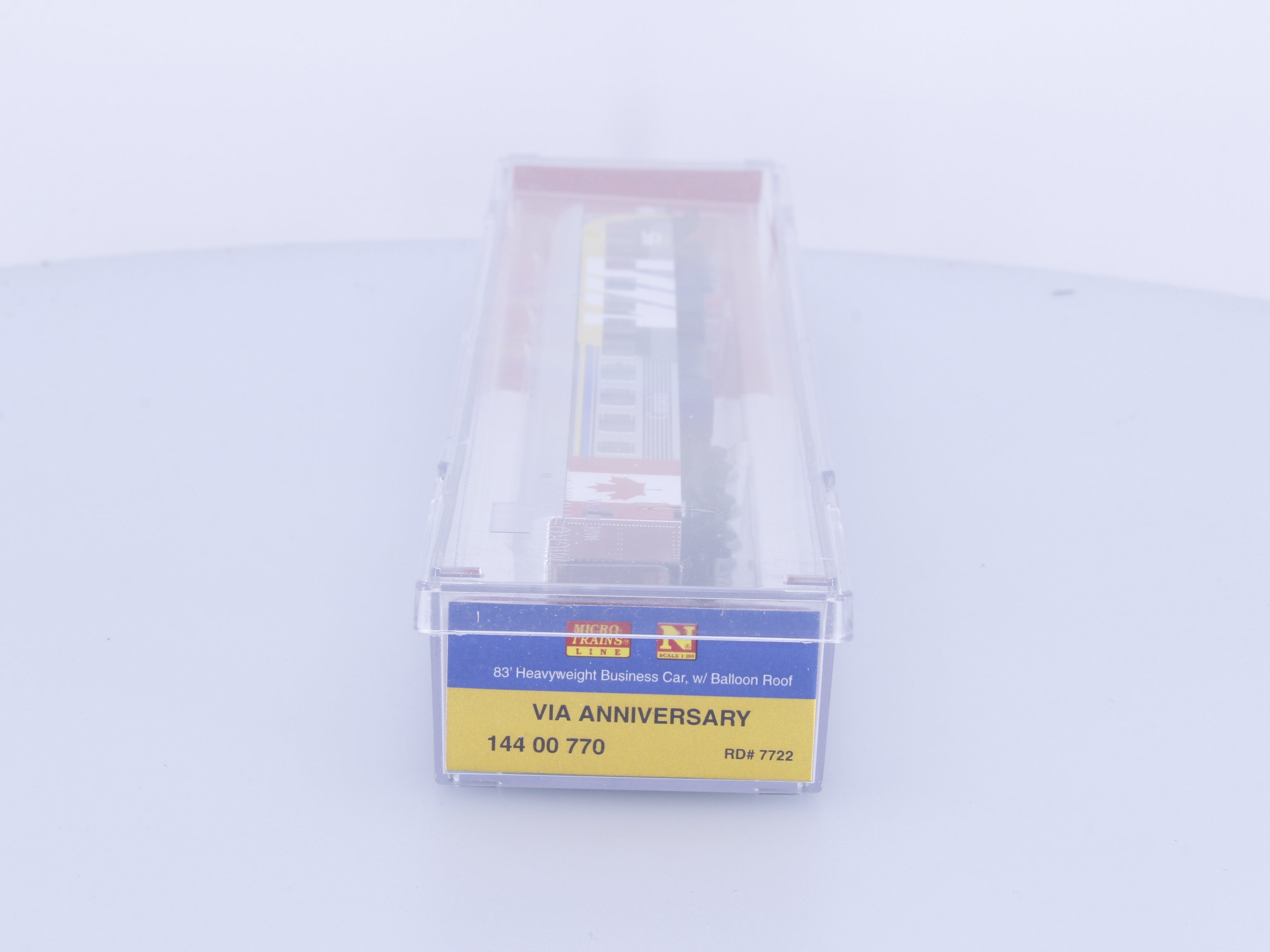 Micro Trains 14400770 N 83' Heavyweight Business Car with Balloon roof Via Rail (VIA) 7722 (#1)