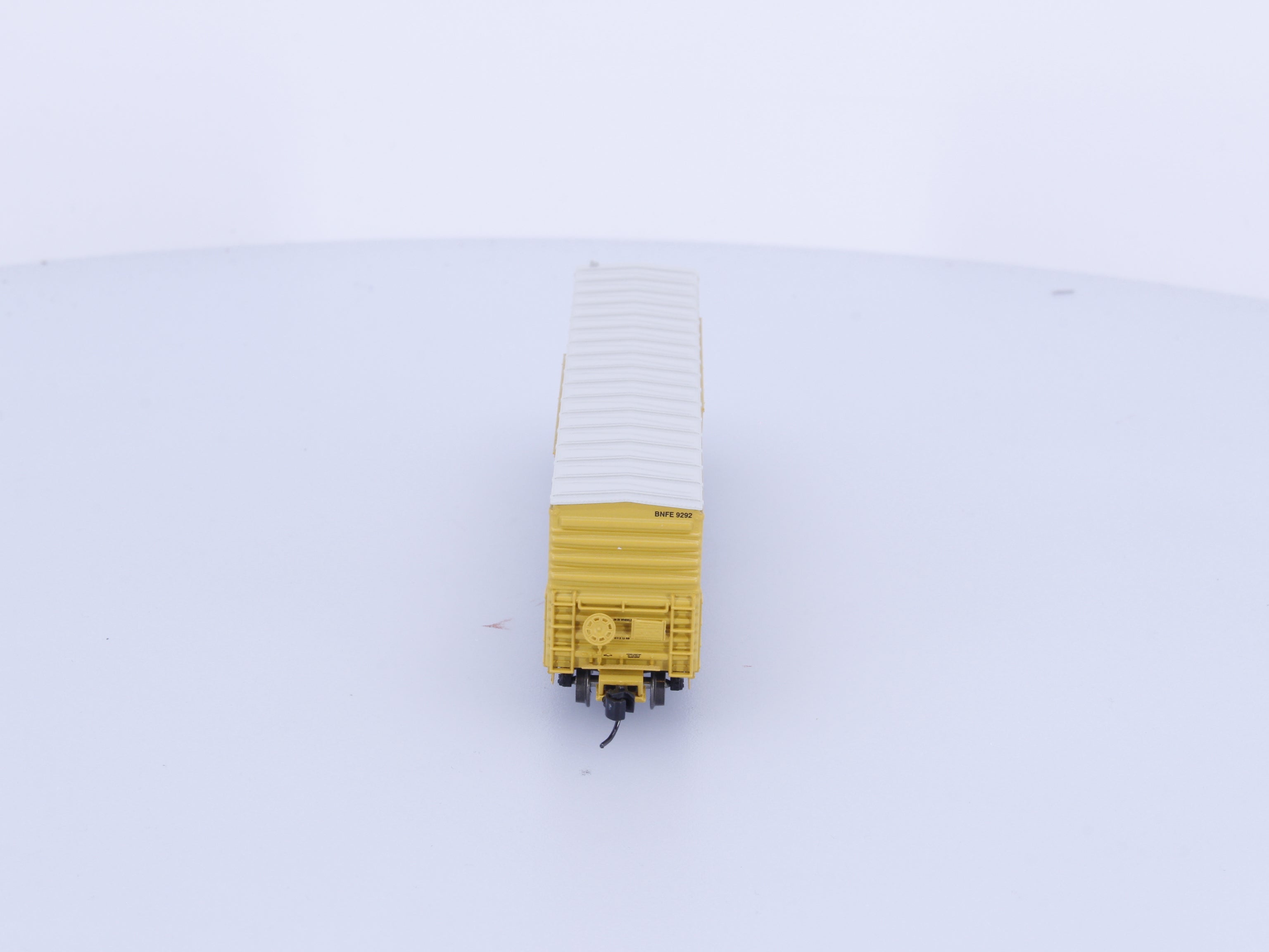 Athearn 24703 N 57' Mechanical Reefer with Sound Burlington Northern (BN) 9292