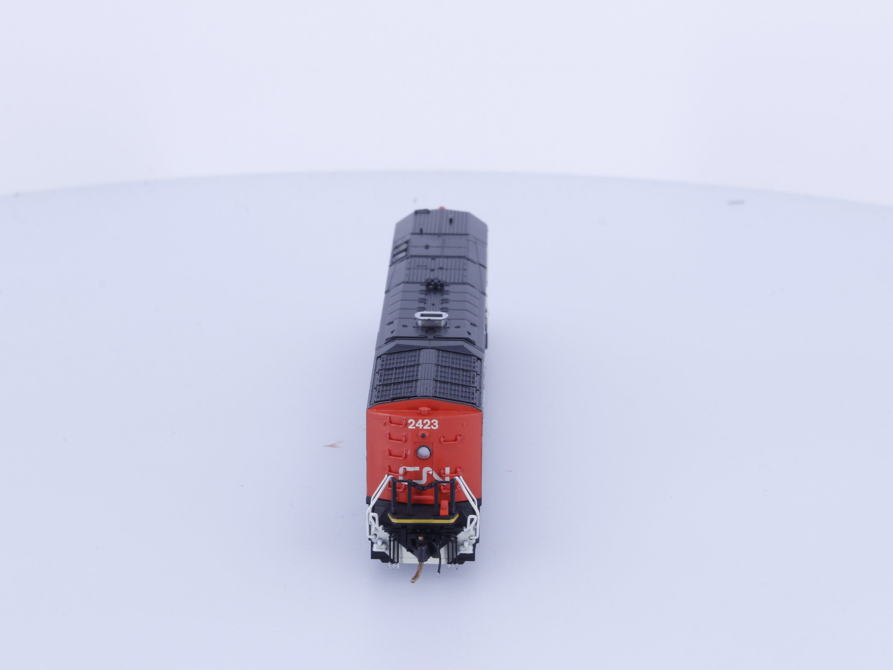 Rapido 540536 N Dash 8-40CM Diesel Locomotive Stripes Scheme Canadian National (CN) 2423 DCC & Sound