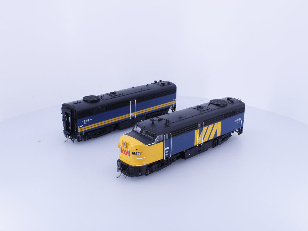 Rapido 21610 HO MLW FPA-2u and FPB-2u Via Rail (VIA) 6759/6859 DCC & Sound
