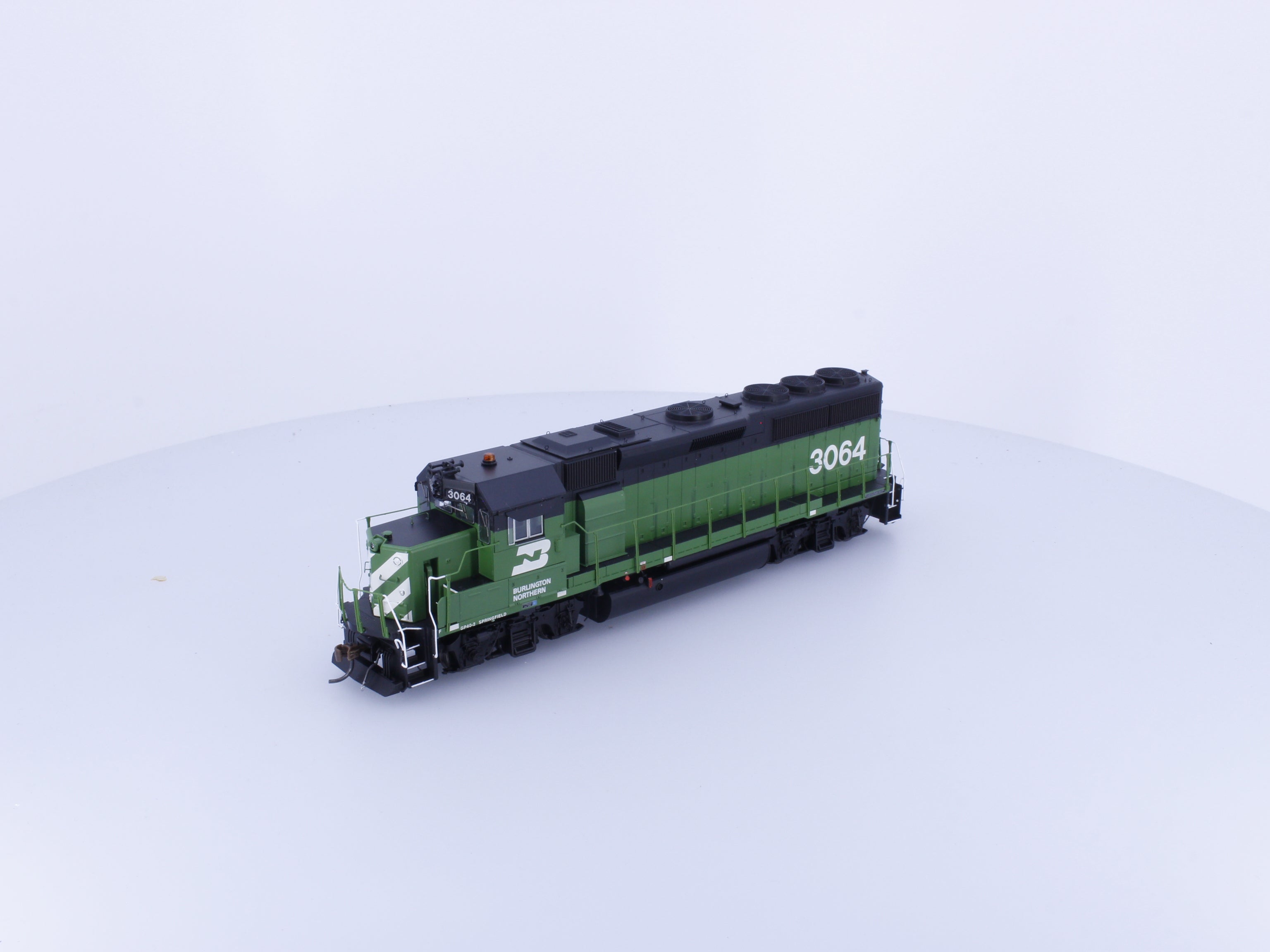 Athearn ATHG65755 HO GP40-2 Diesel Locomotive Burlington Northern (BN) 3064 DCC & Sound