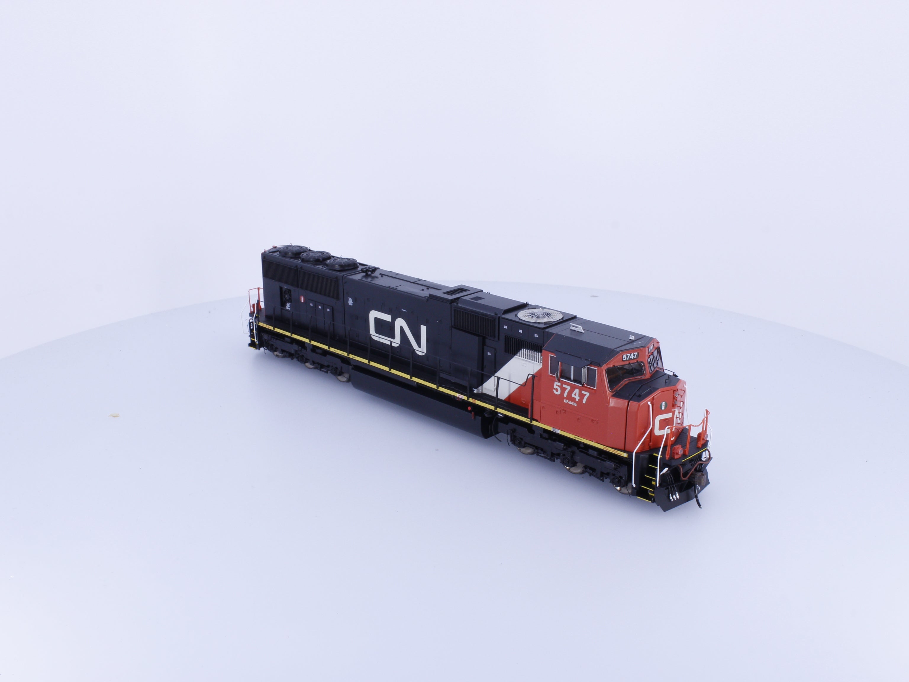 Athearn ATHG75824 HO SD75I Diesel Locomotive CN Logo Canadian National (CN) 5747 DCC & Sound