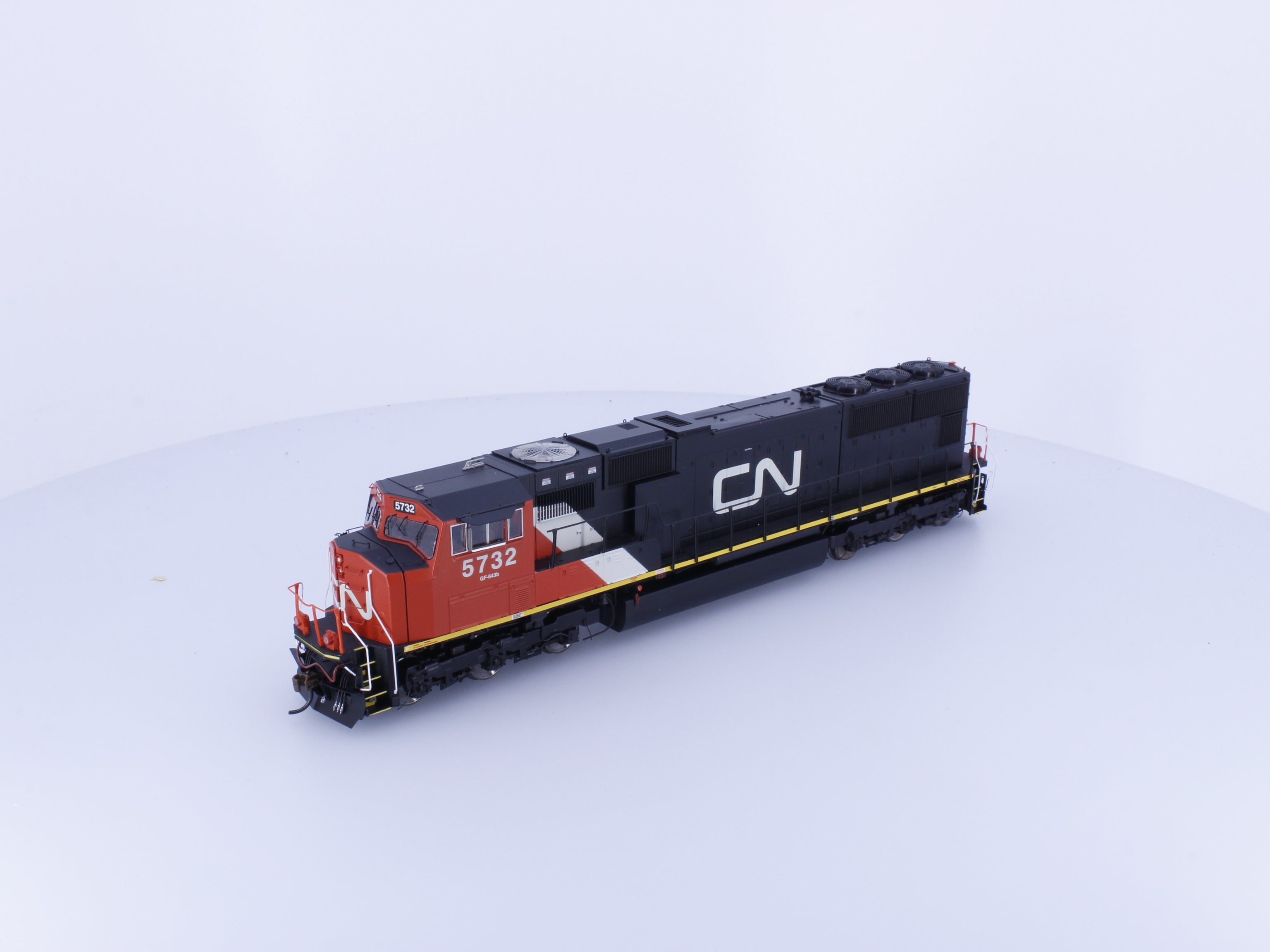 Athearn ATHG69348 HO SD75I Diesel Locomotive CN Logo Canadian National (CN) 5732 DCC & Sound