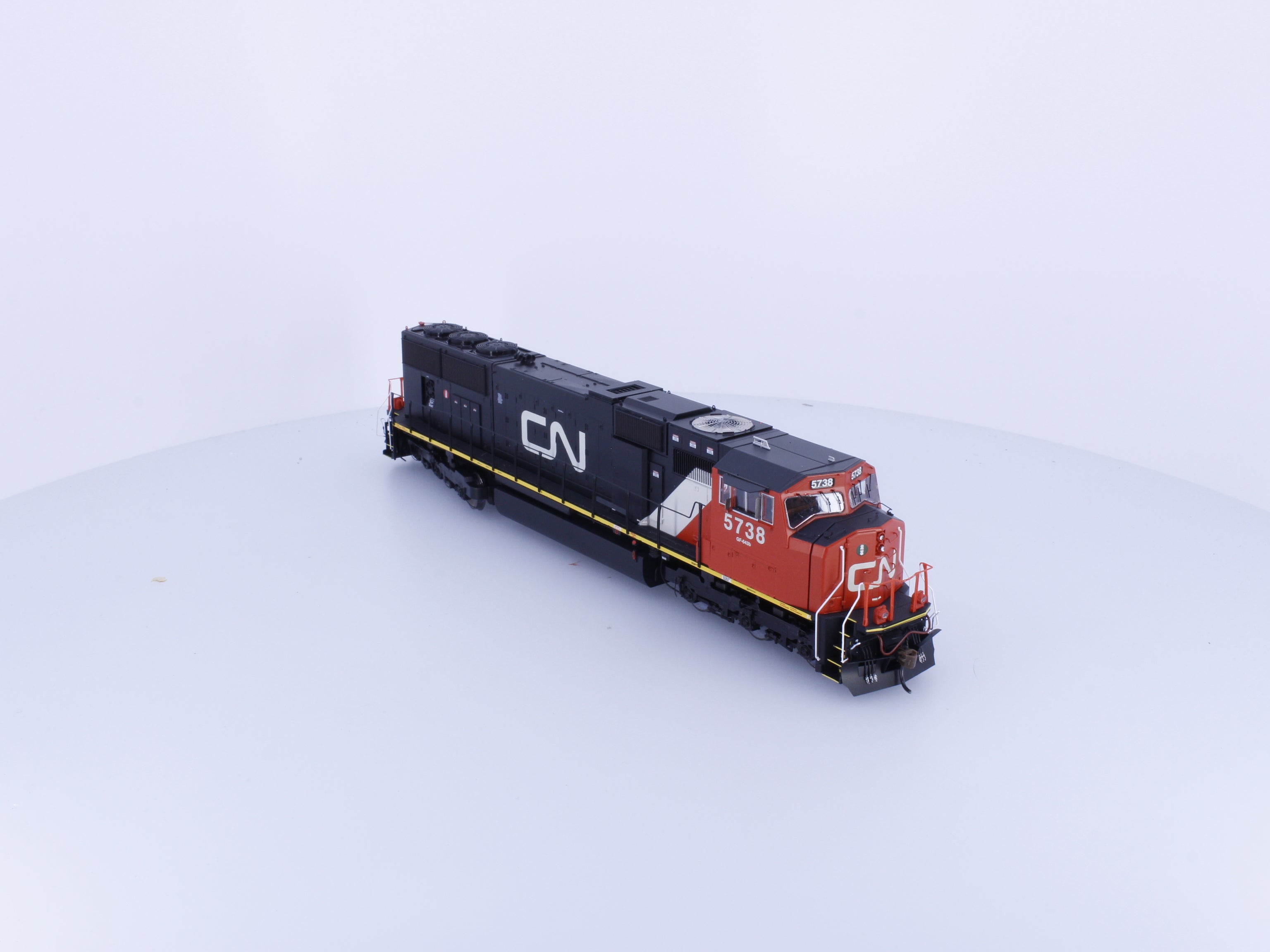 Athearn ATHG69349 HO SD75I Diesel Locomotive CN Logo Canadian National (CN) 5738 DCC & Sound