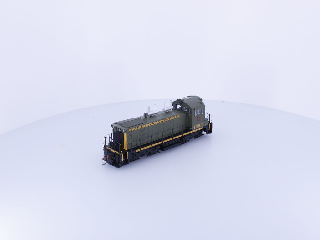 Rapido 26537 HO GMDD SW1200RS Diesel Locomotive Green Scheme Canadian National (CN) 1353 DCC & Sound