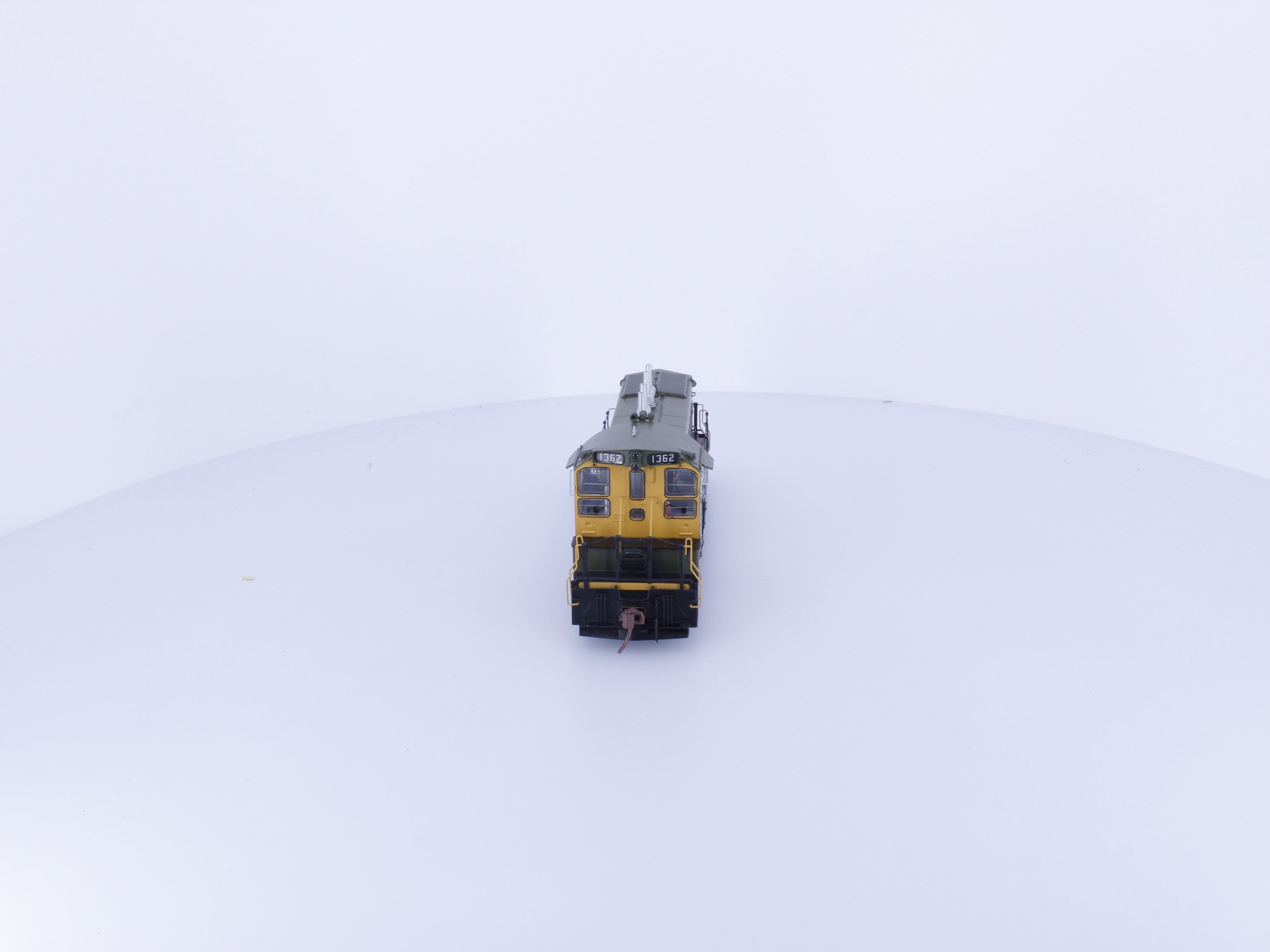 Rapido 26538 HO GMDD SW1200RS Diesel Locomotive Green Scheme Canadian National (CN) 1362 DCC & Sound
