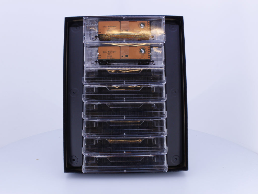 Micro Trains 99300820 N 8 Pack Of Box Cars Great Northern (GN) 44414-44439 (#2)