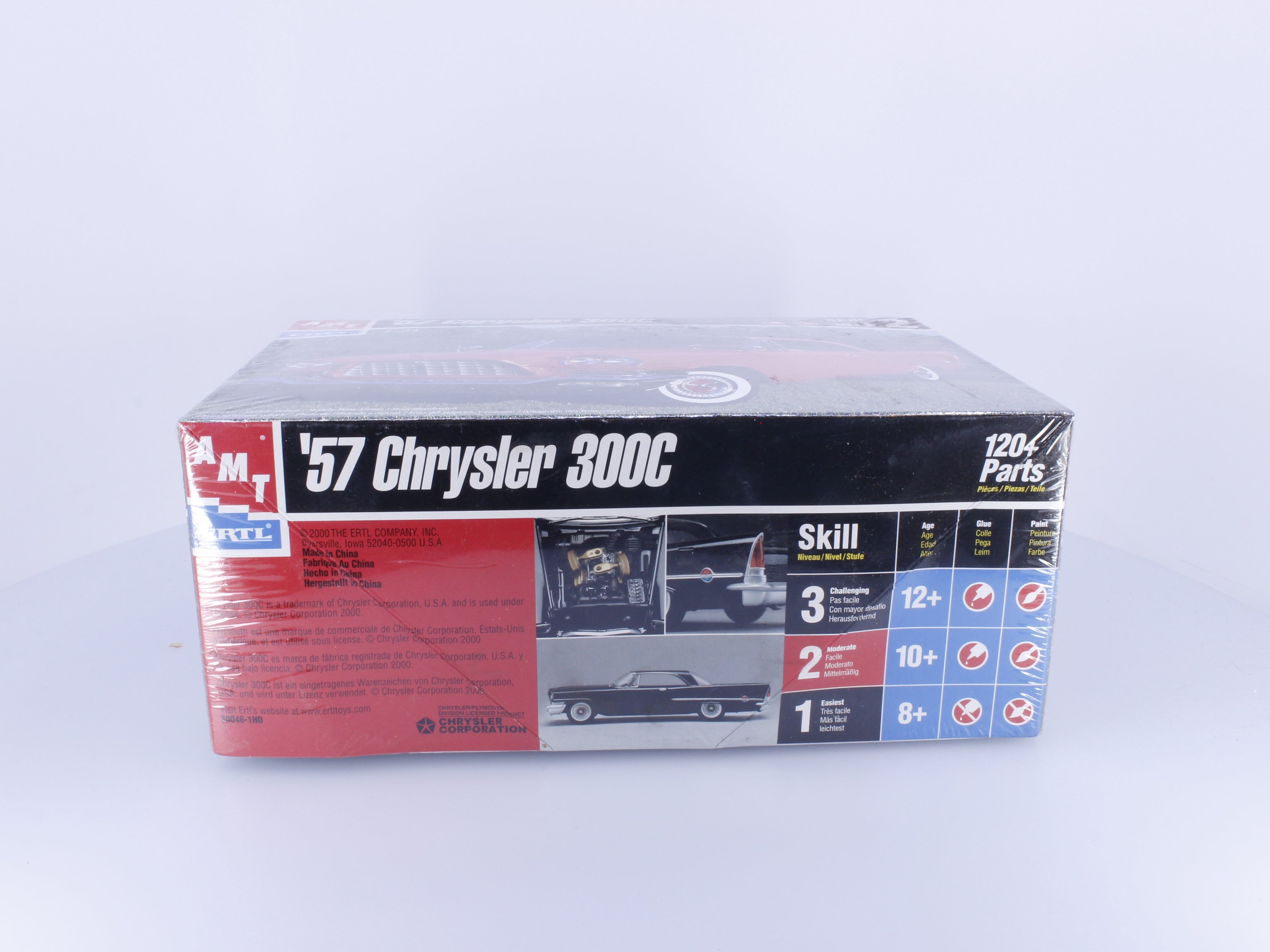 AMT 30046 G 1957 Chrysler 300C Plastic Model Kit 1/25