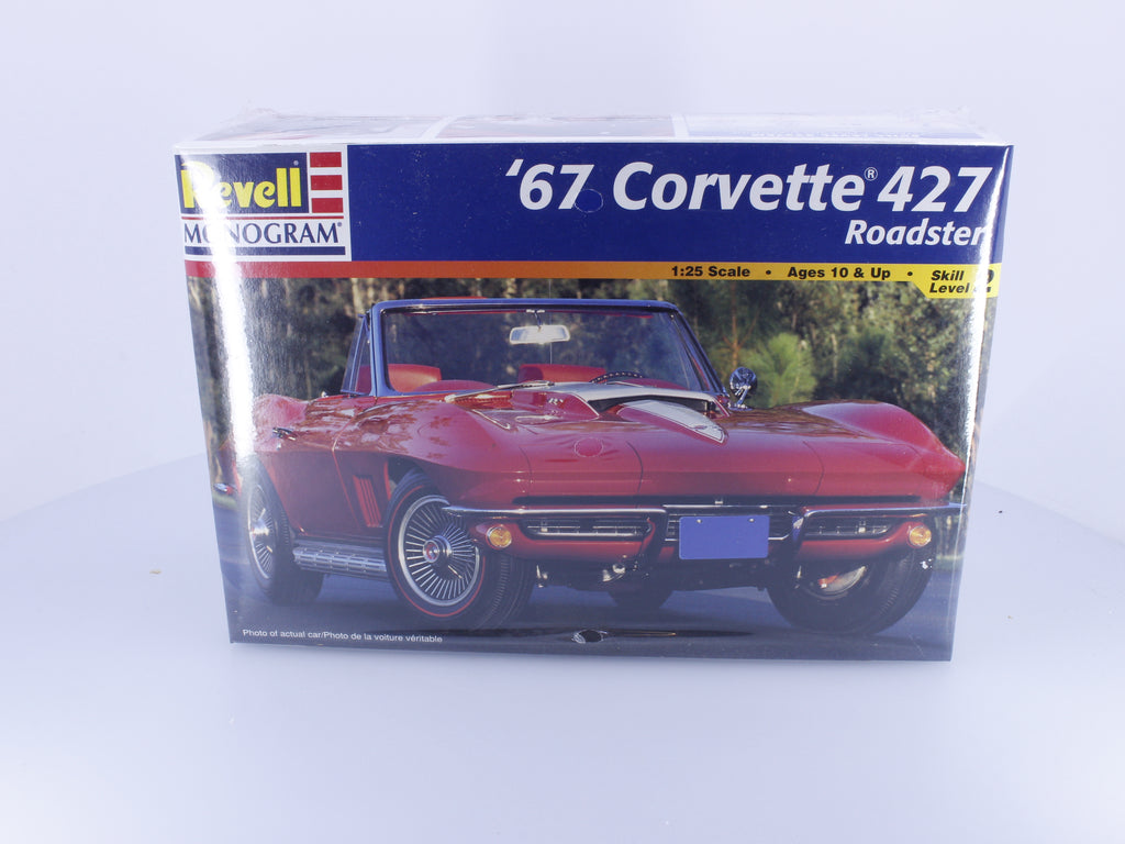 Revell 85-2968 G 1967 Chevrolet Corvette 427 Roadster Plastic Model Kit 1/25