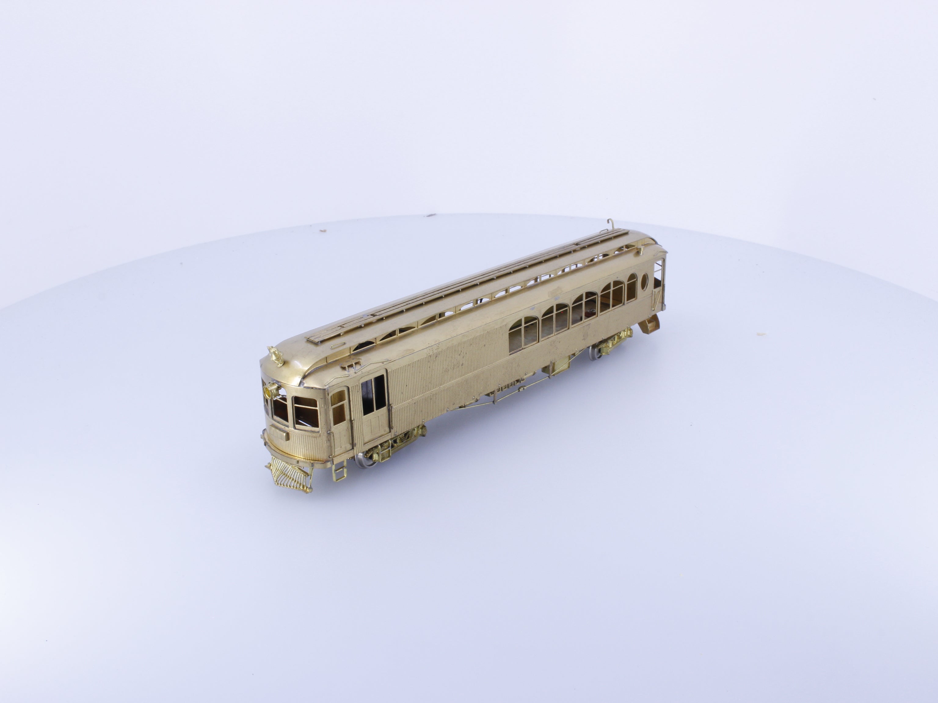 Oriental Limited 82-84 HO Brass Inland Empire Combine (Powered) 82-84 Great Northern (GN) Analog DC