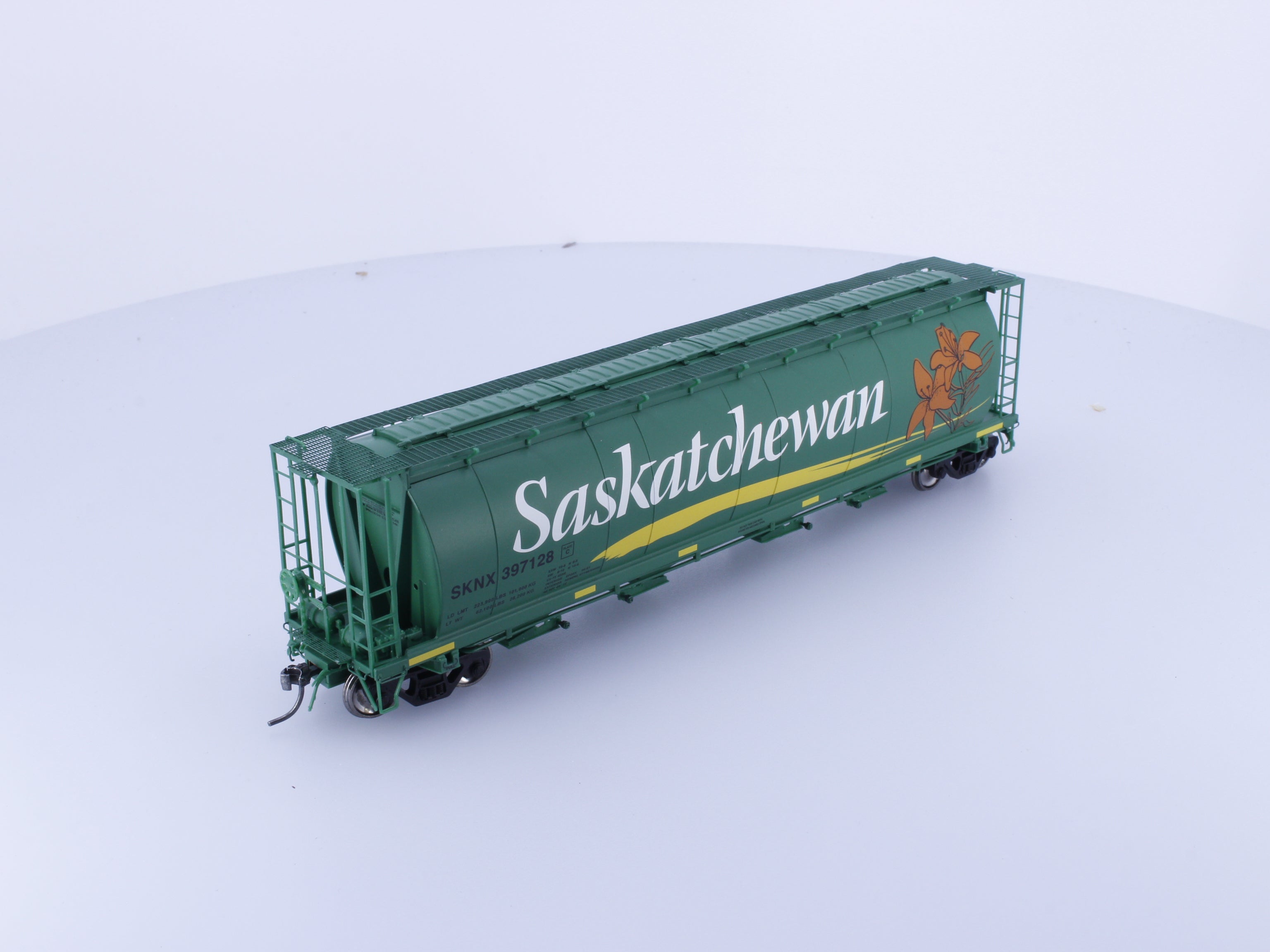 North American Railcar Corporation 11-30001006-12 HO 4 Bay Cylindrical Hopper Saskatchewan 2011 Run Saskatchewan (SKNX) 397128