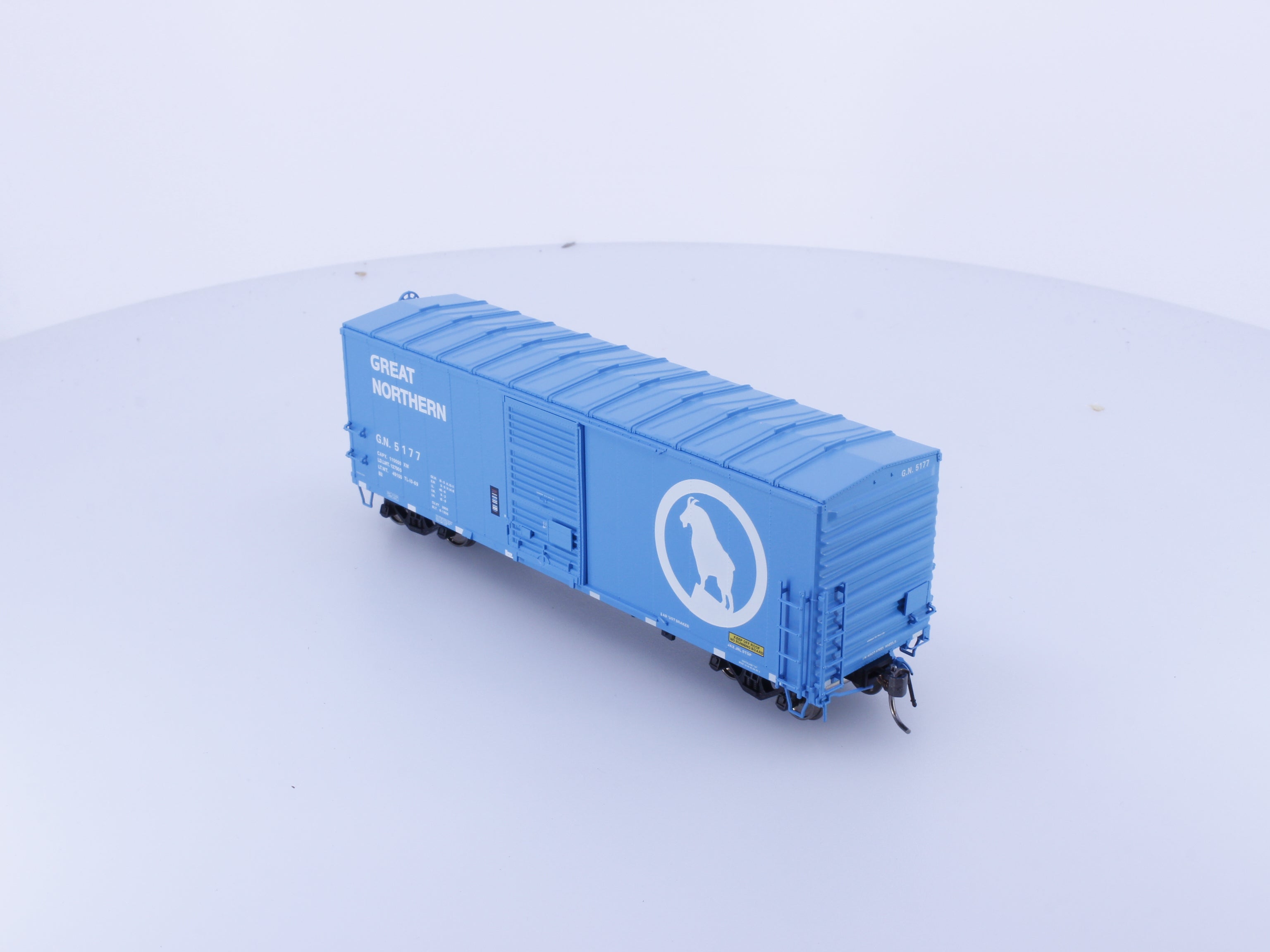 Rapido 155007A HO 40' Box Car With Late IDNE Big Sky Blue Great Northern (GN) 5177