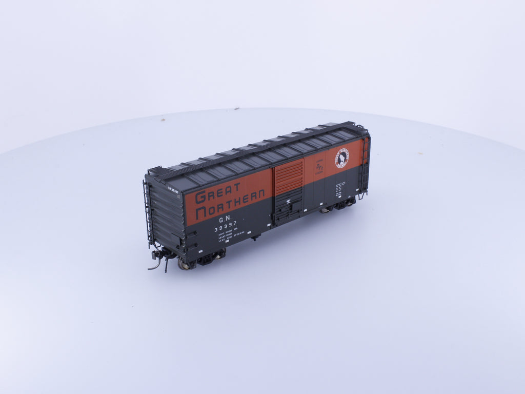 Rapido 155004A HO 40' Box Car With Early IDNE Green and Orange Great Northern (GN) 39397