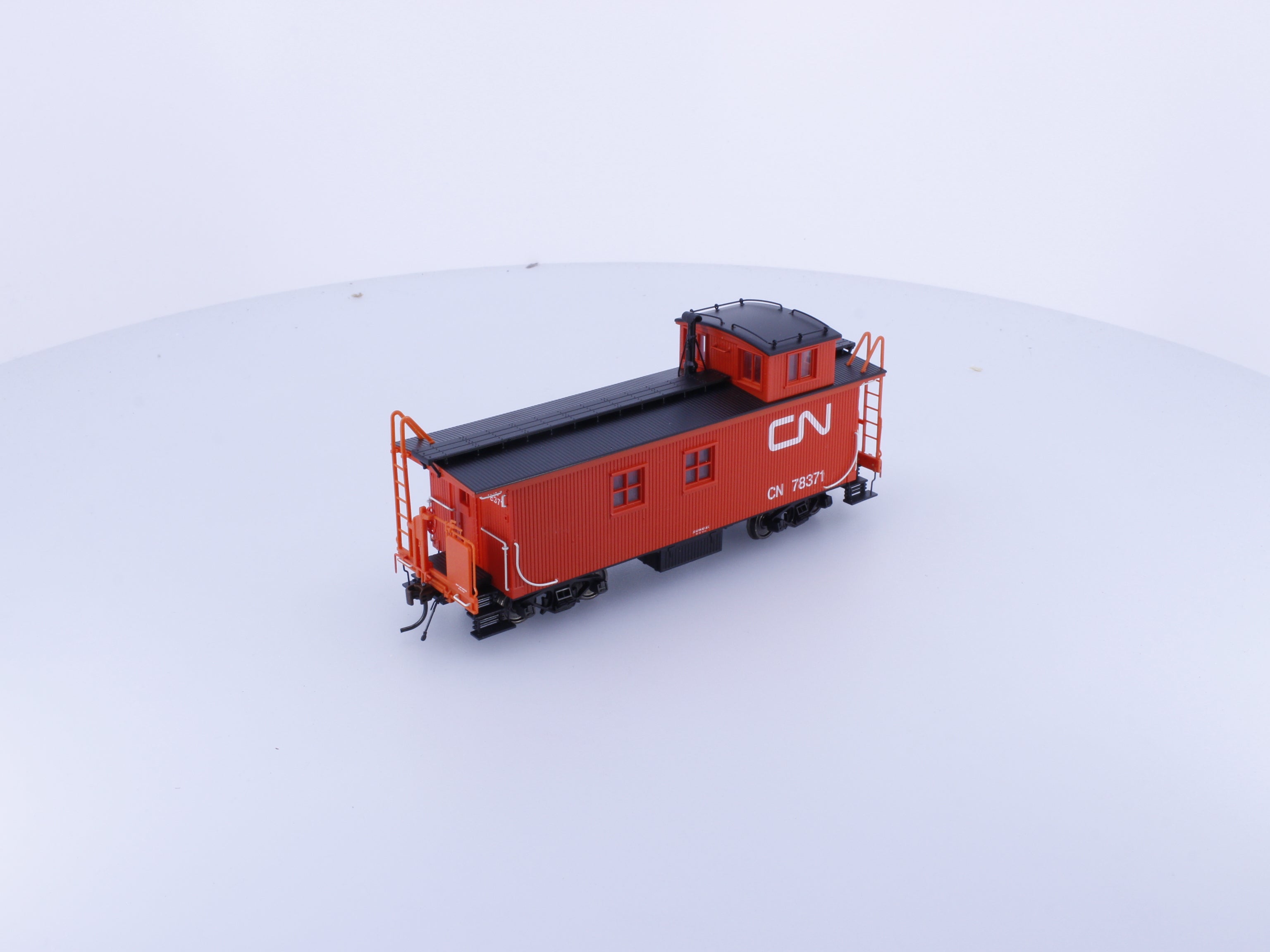 Trueline Trains 301023 HO Gold Line Caboose Canadian National (CN) 78371