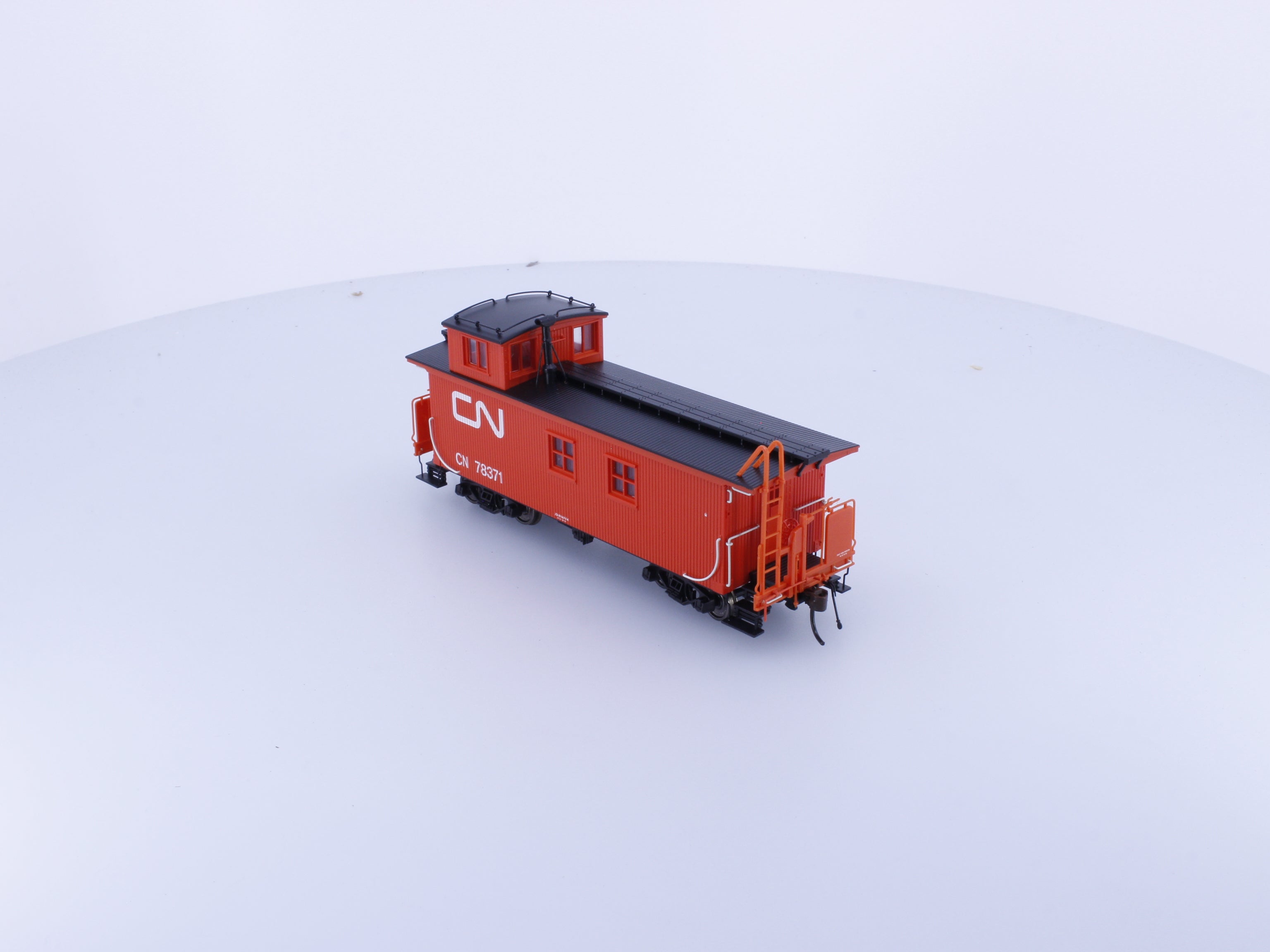 Trueline Trains 301023 HO Gold Line Caboose Canadian National (CN) 78371