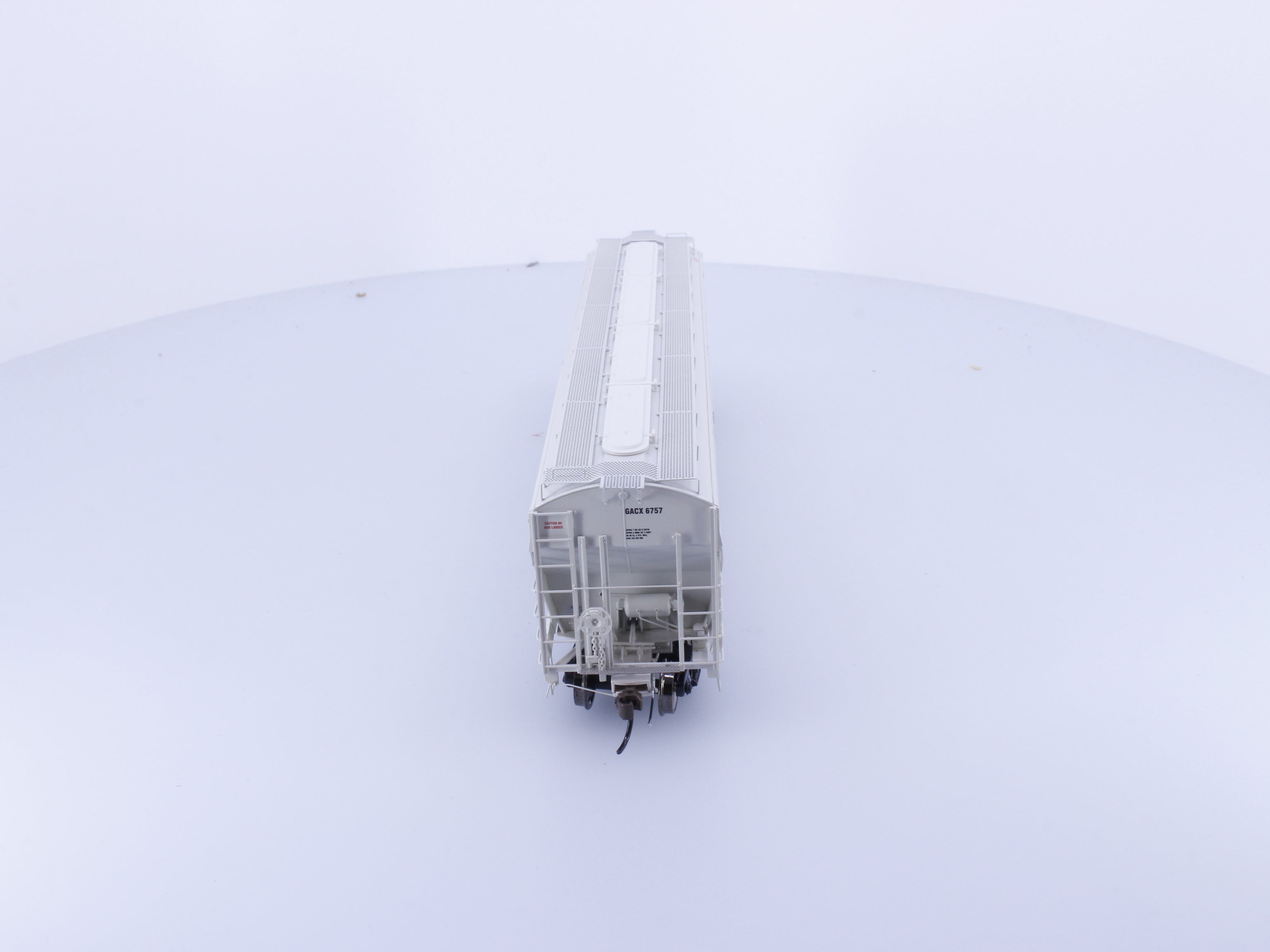 Athearn ATHG89990 HO Genesis Trinity 3 Bay Covered Hopper Agrium Wholesale General American Marks (GACX) 6757