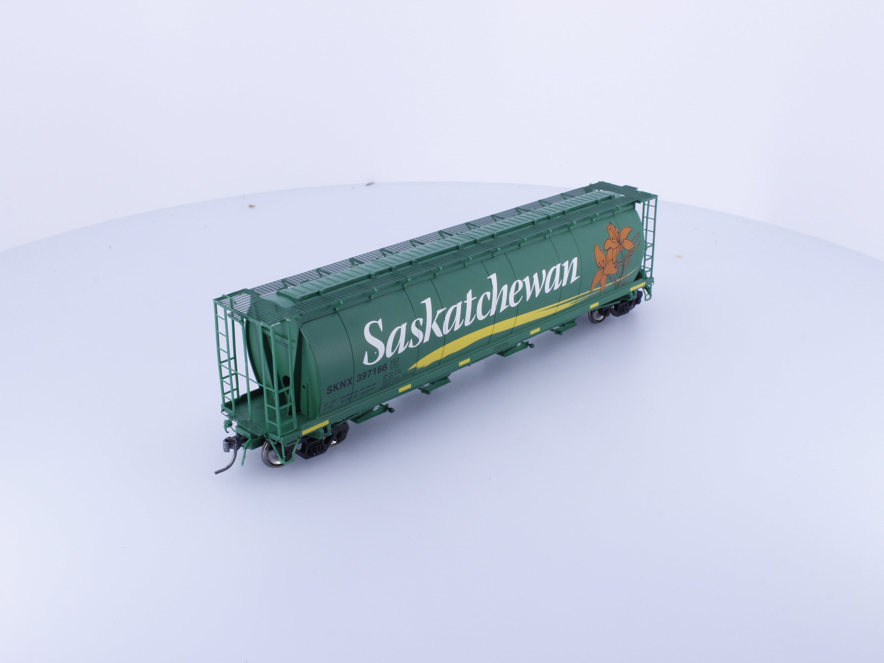 North American Railcar Corporation 11-30001006-10 HO 4 Bay Cylindrical Hopper Saskatchewan 2011 Run Saskatchewan (SKNX) 397166